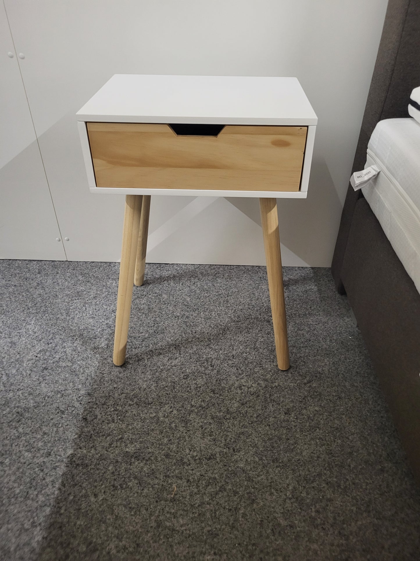 Nachttisch