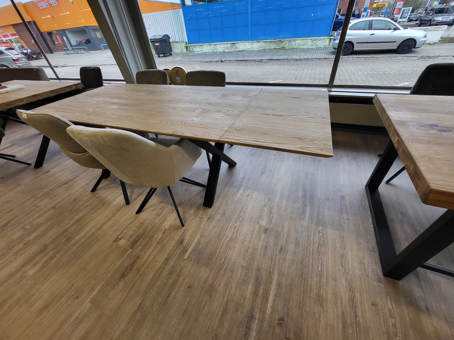 Esstisch mit schwenkbarem Auszug 180 - 230 x 90*
