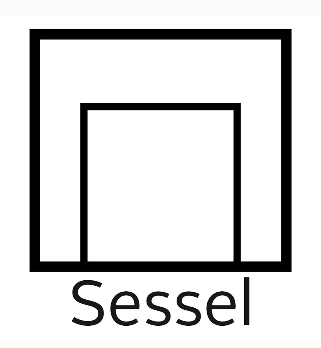 Sessel in dunkelbraun