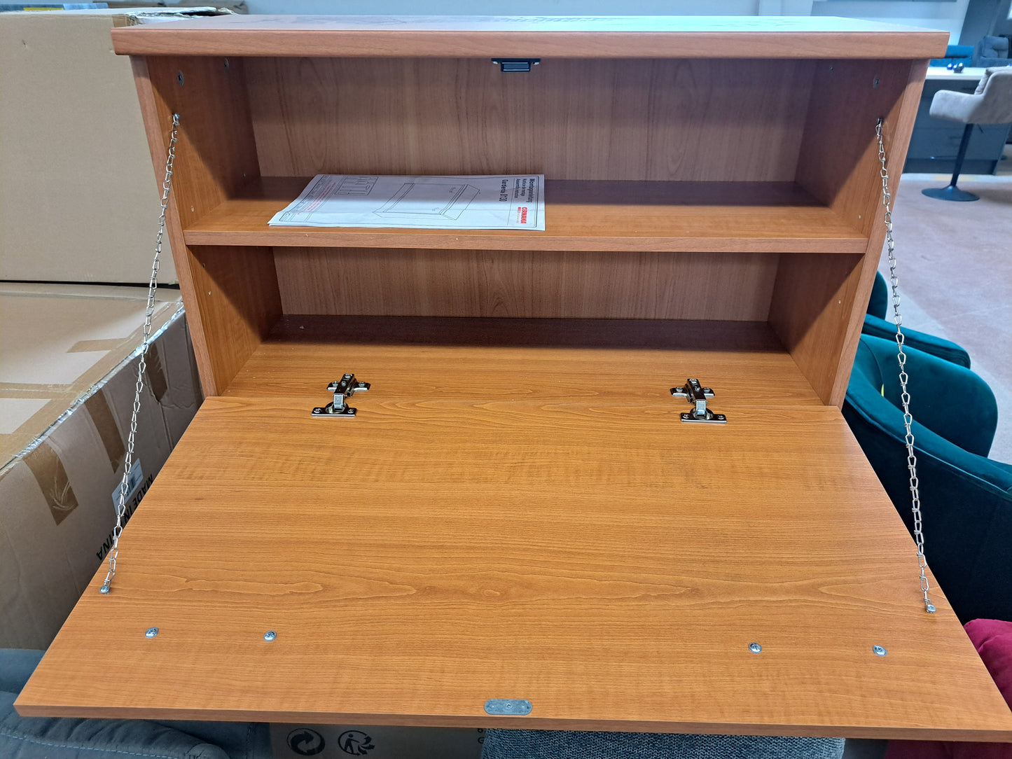 Klappenschrank / Unterschrank