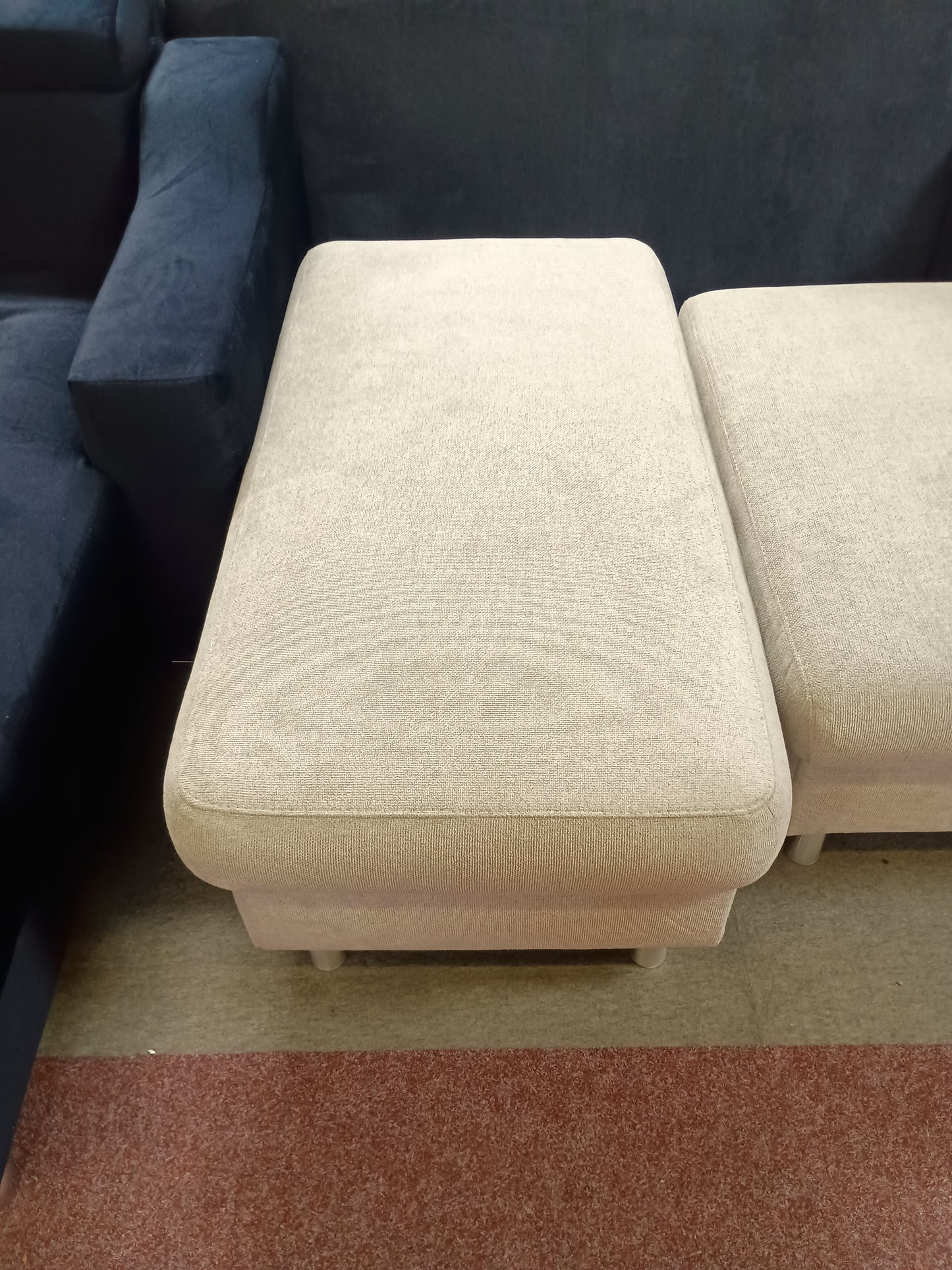 Recamiere mit Hocker