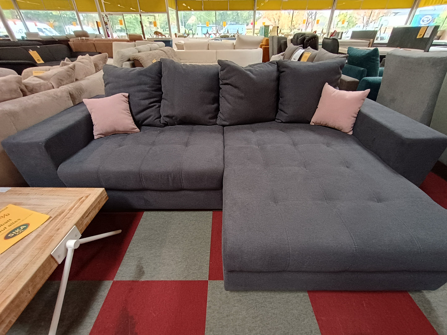 Ecksofa inklusive Zierkissen