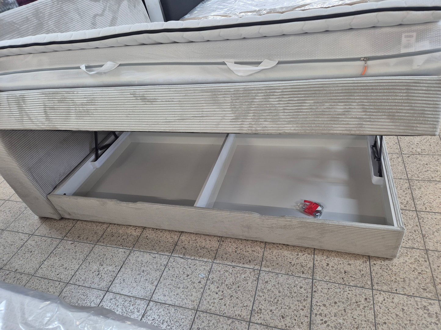 Boxspringbett 180x200cm mit Bettkasten