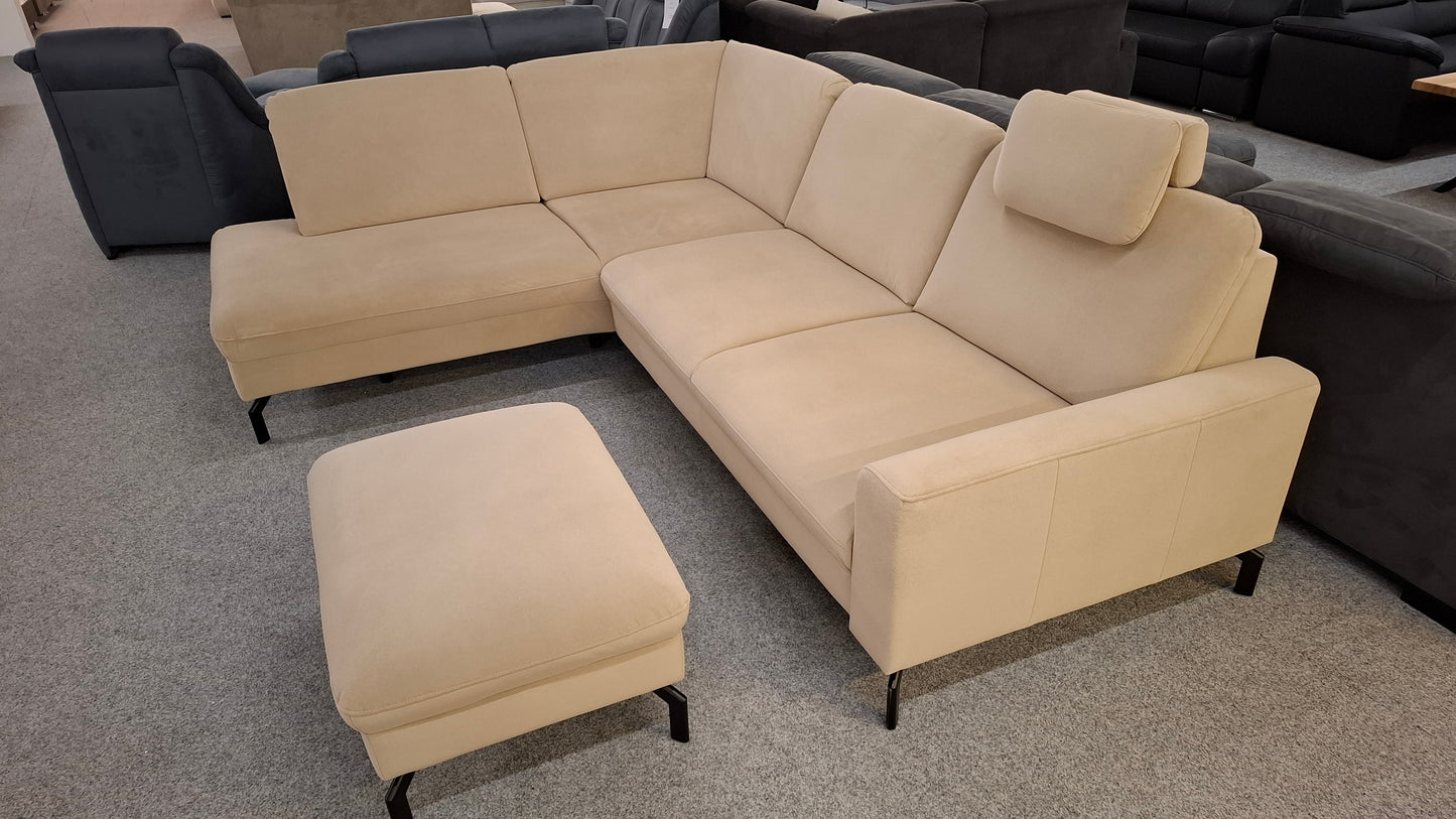 Ecksofa mit passendem Hocker