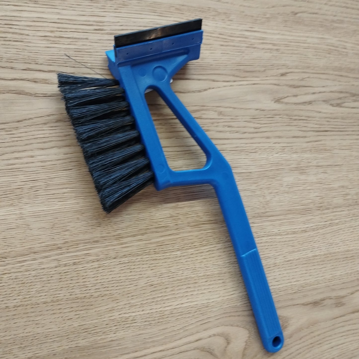 Eiskratzer Besen Sonderposten