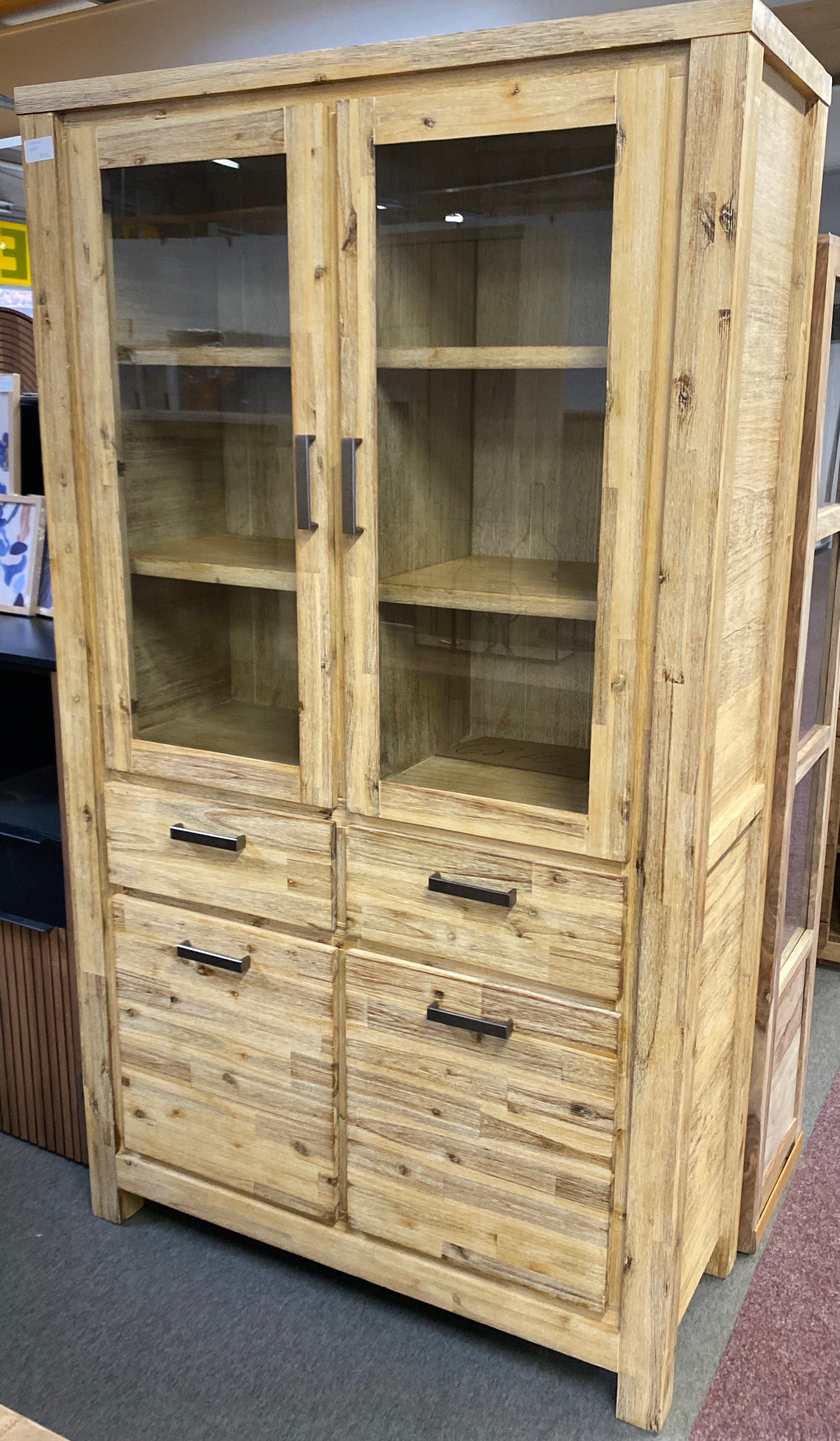 Vitrine Einzelstück / Posten Aktion