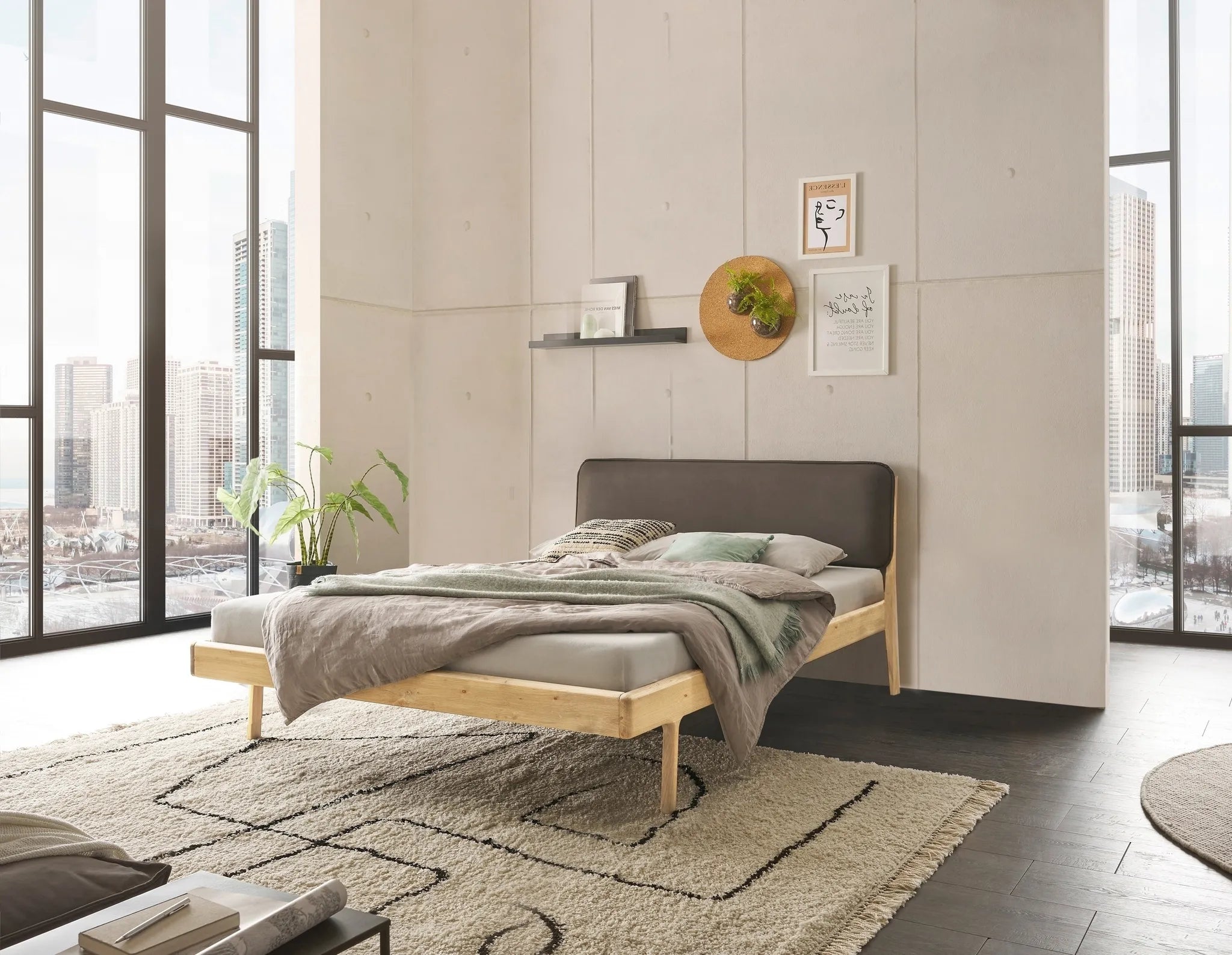 Massivholz - Bett 140 x 200