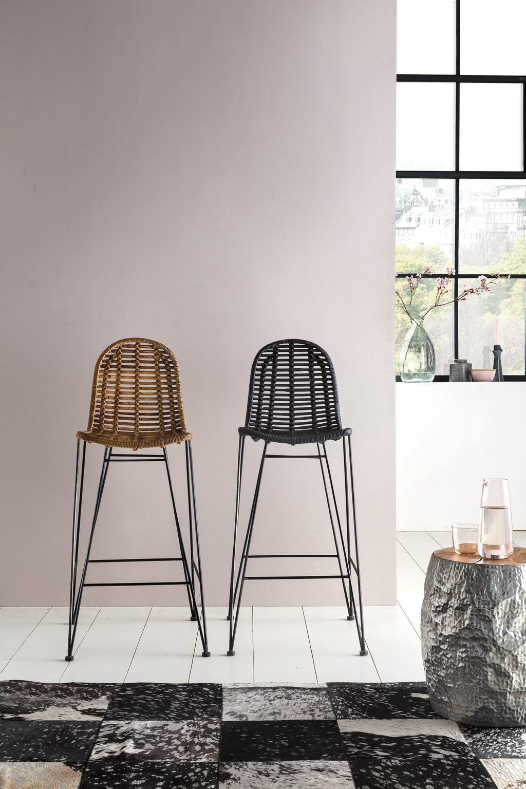 RATTAN Barhocker – Antikschwarz – Bild 2