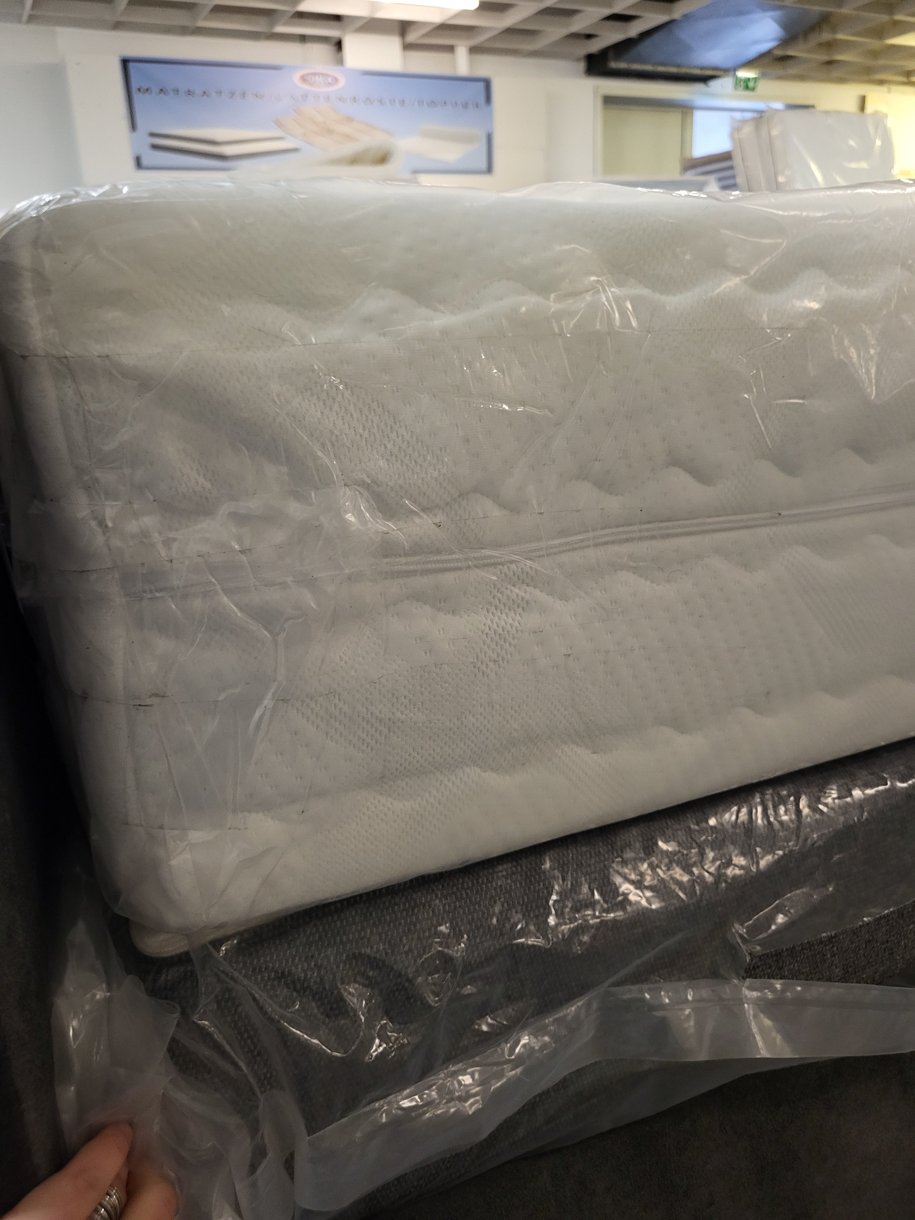 Matratze 180 x 200 cm Sonderposten