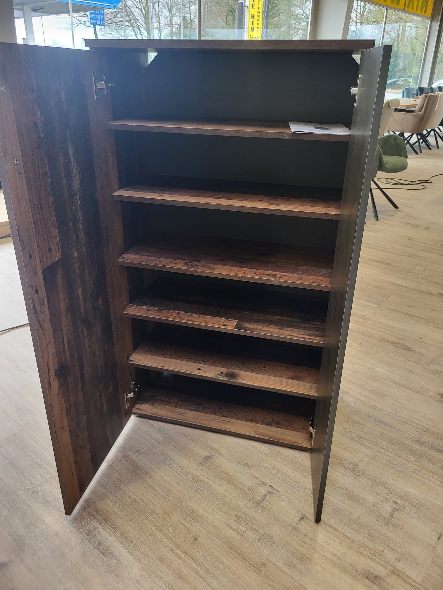 Schuhschrank