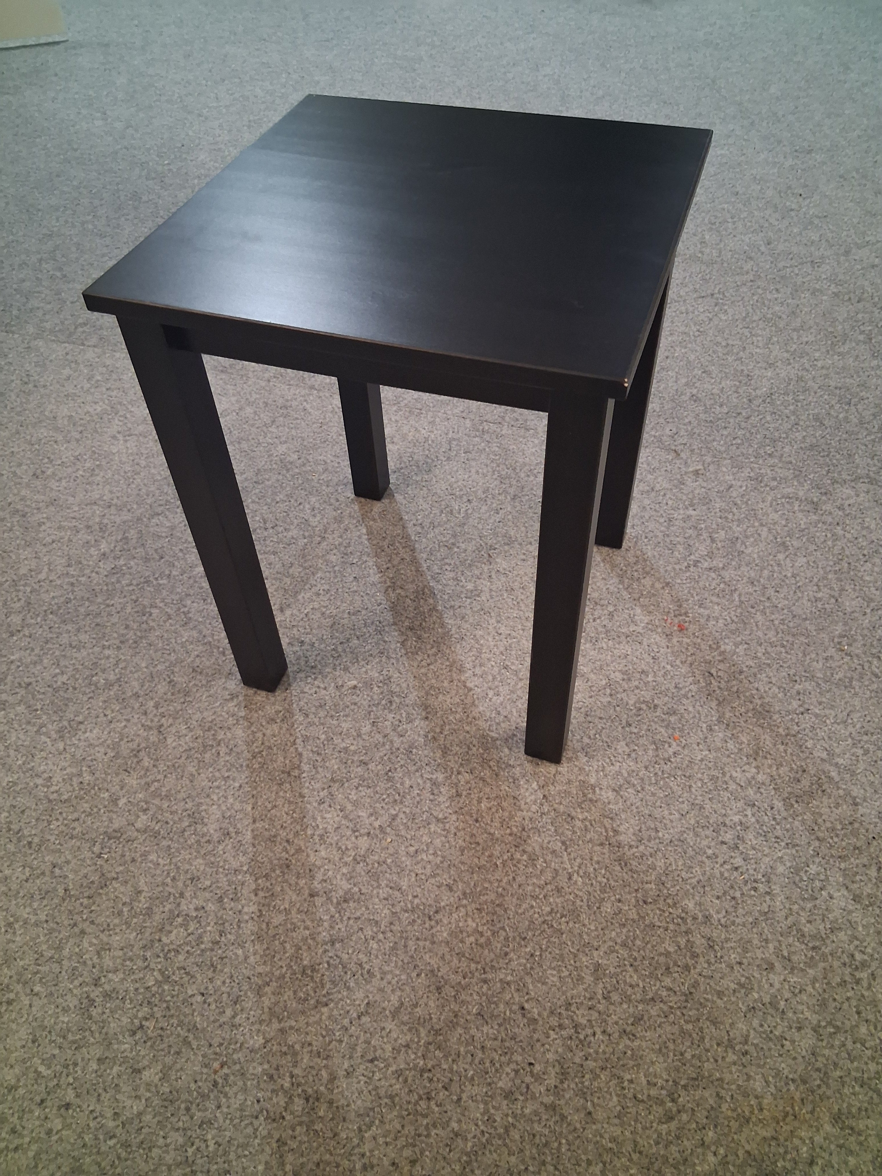 Beistelltisch in schwarz