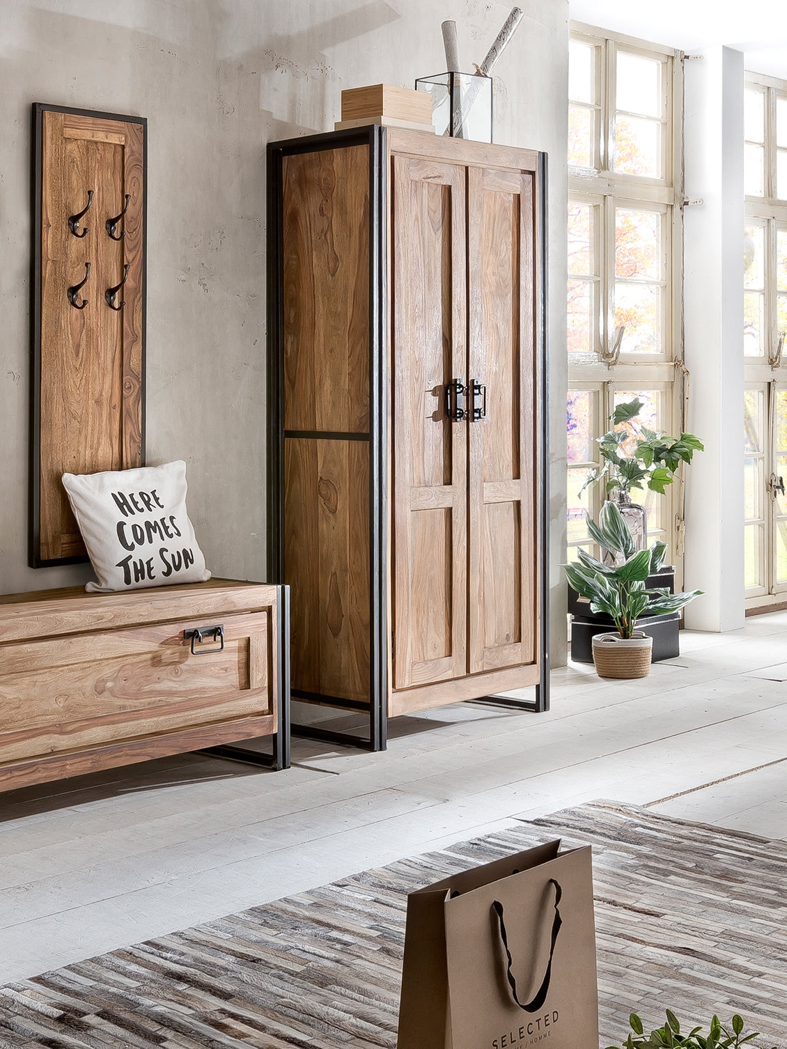 PANAMA Garderobenschrank – Natur mit antikschwarz – Bild 6