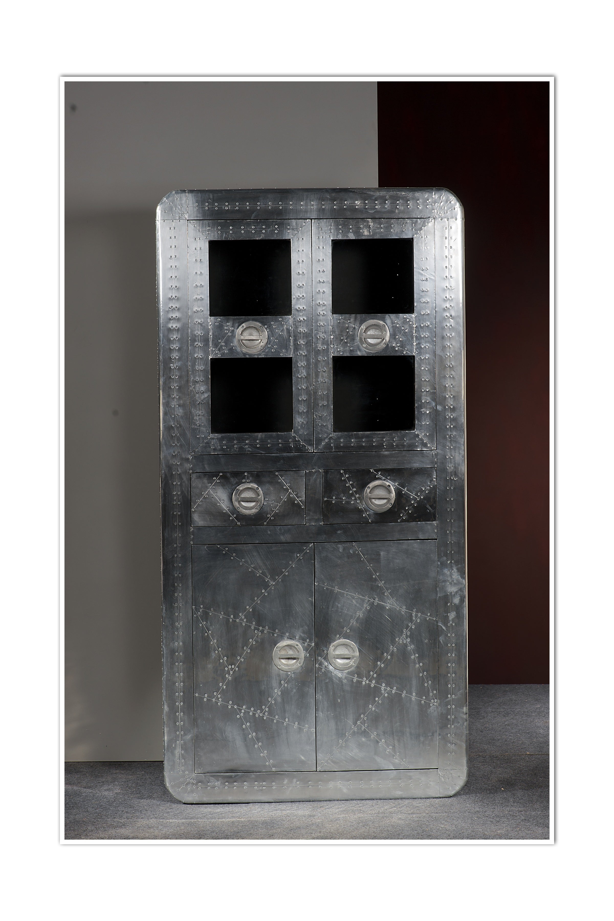 AIRMAN Vitrine – Silber – Bild 5