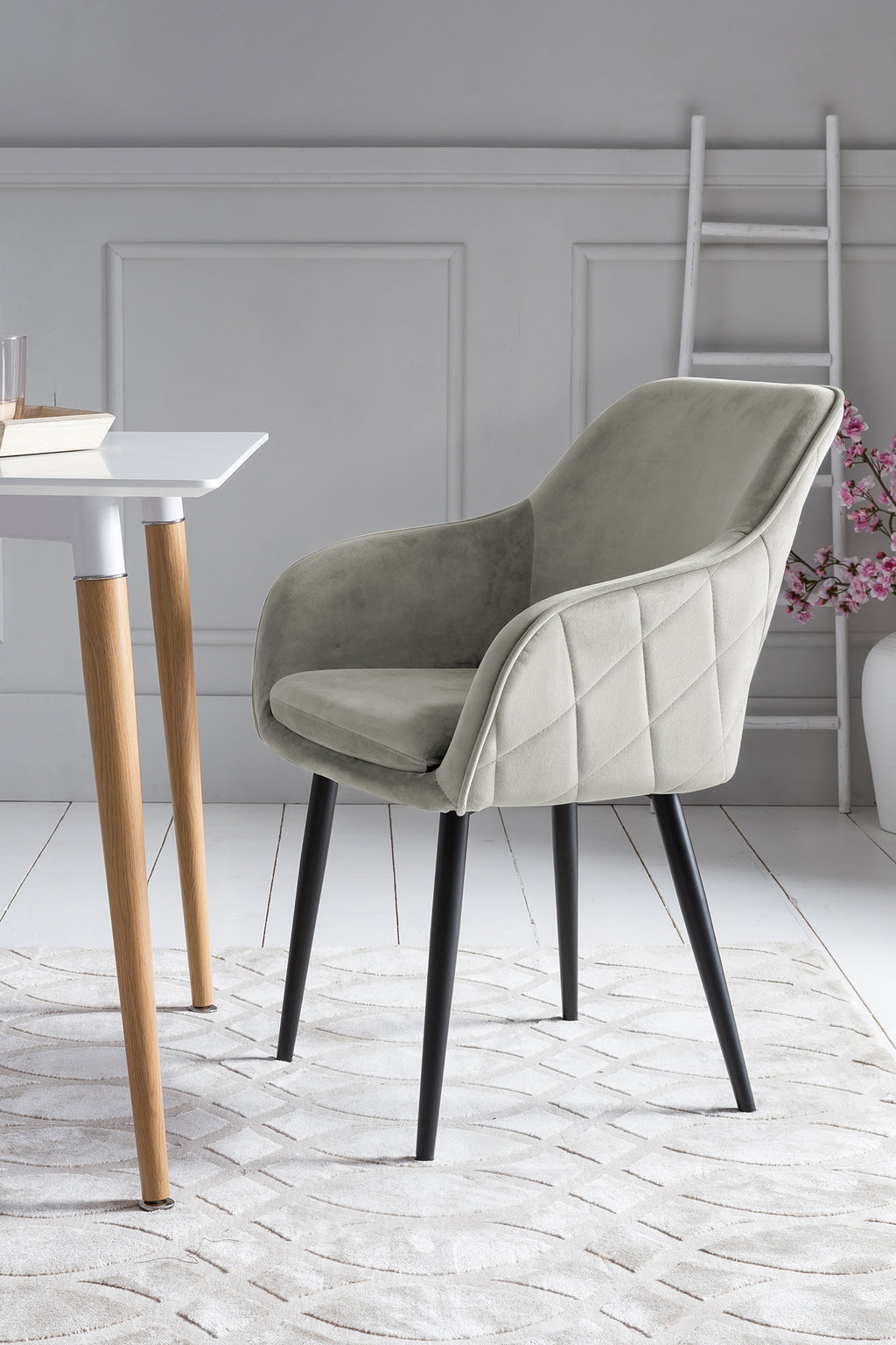 Sales Fever - Esszimmerstuhl Creme Samt