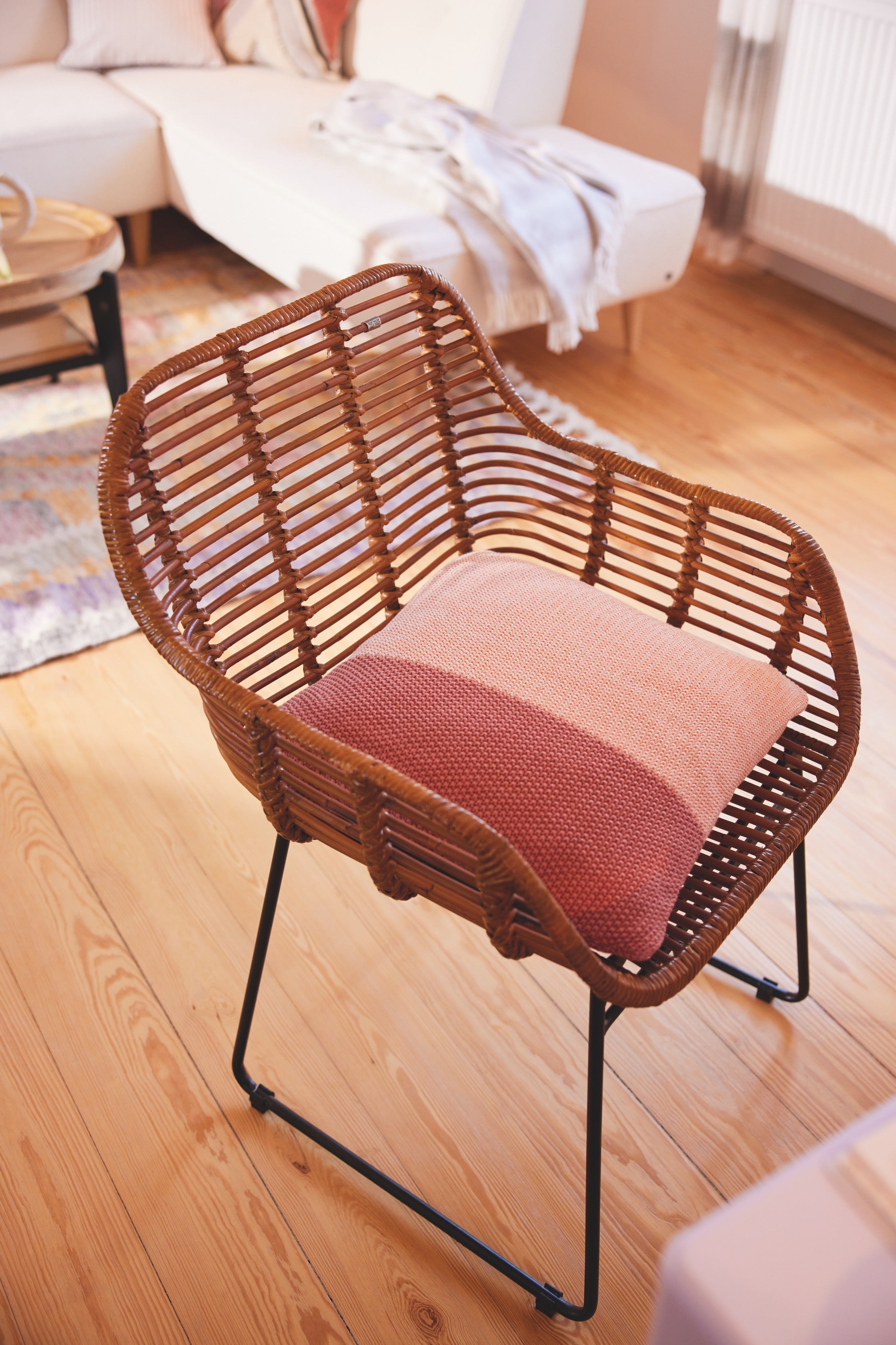 RATTAN Armlehnstuhl, 2er-Set – Natur, Gestell antikschwarz – Bild 16