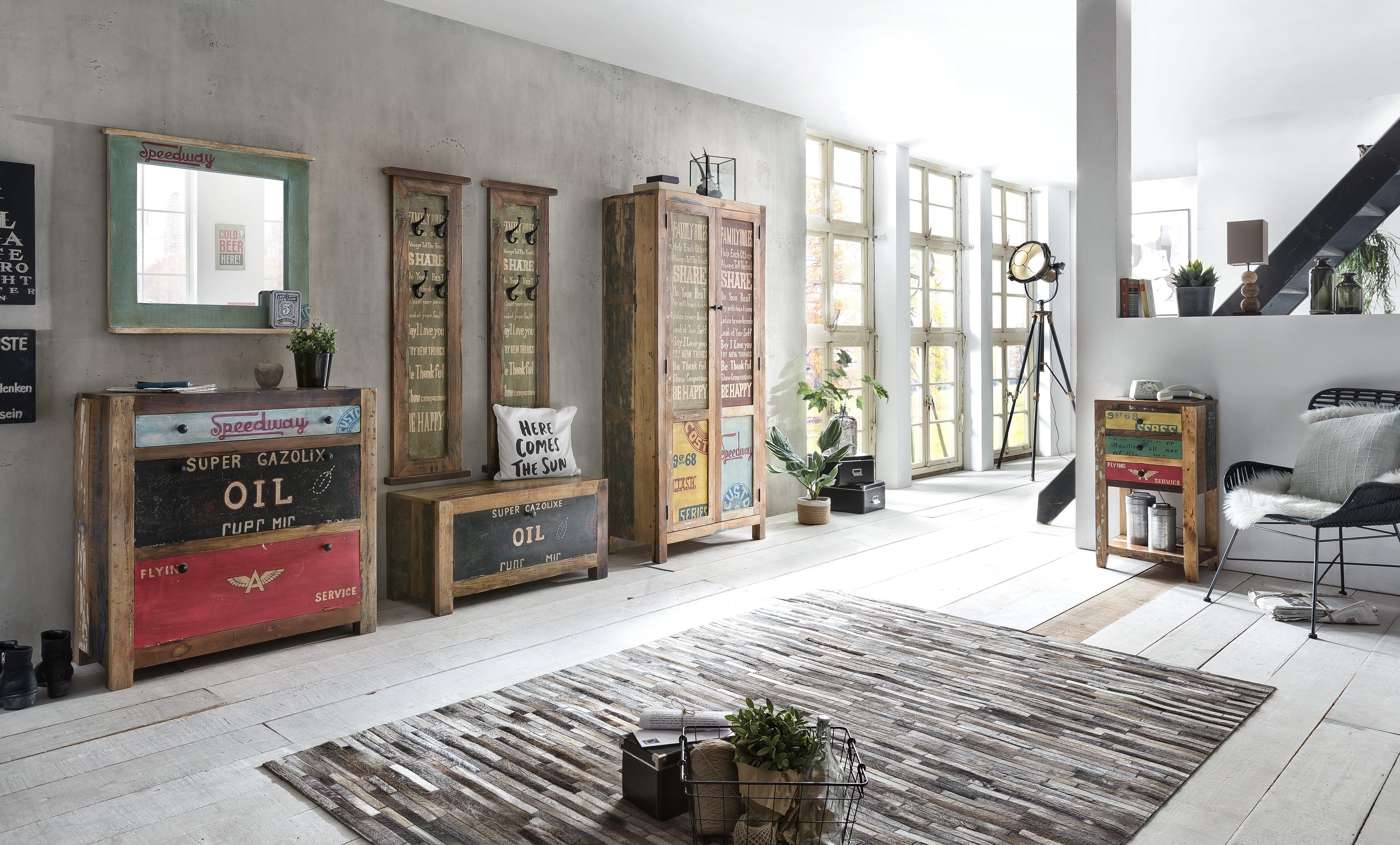 SPEEDWAY Garderobenschrank – Natur + bunt lackiert – Bild 5