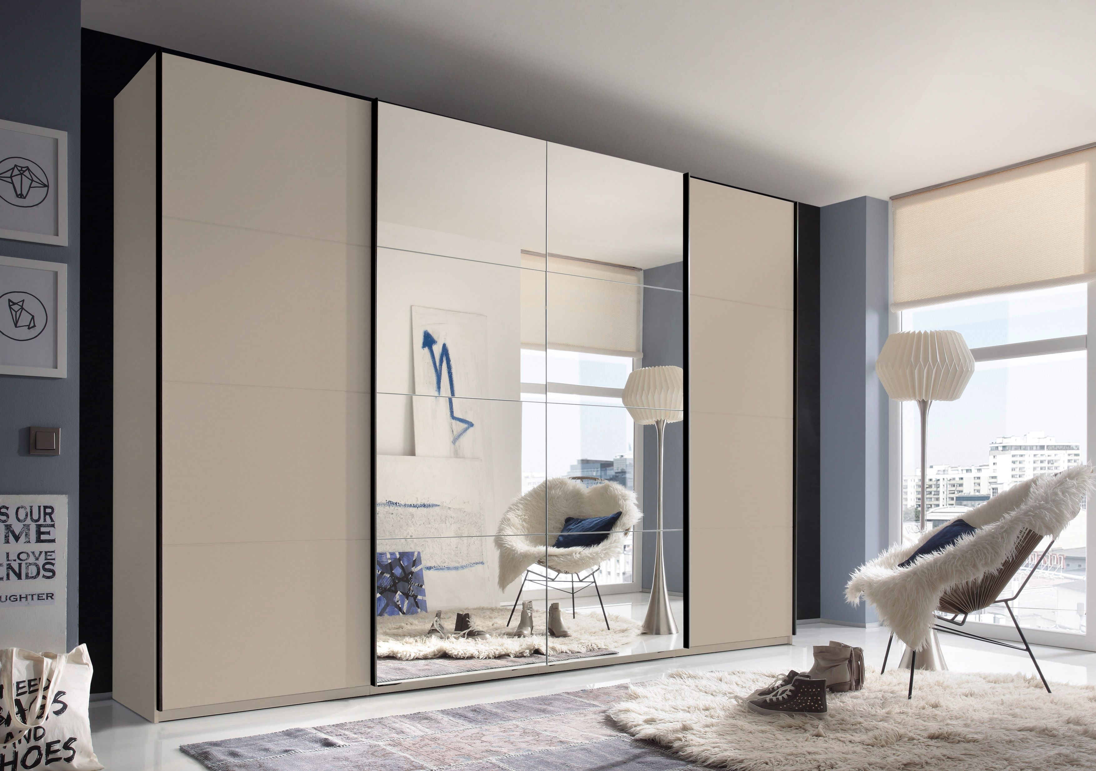 Schwebetürenschrank in 2 Farben mit Spiegeltür