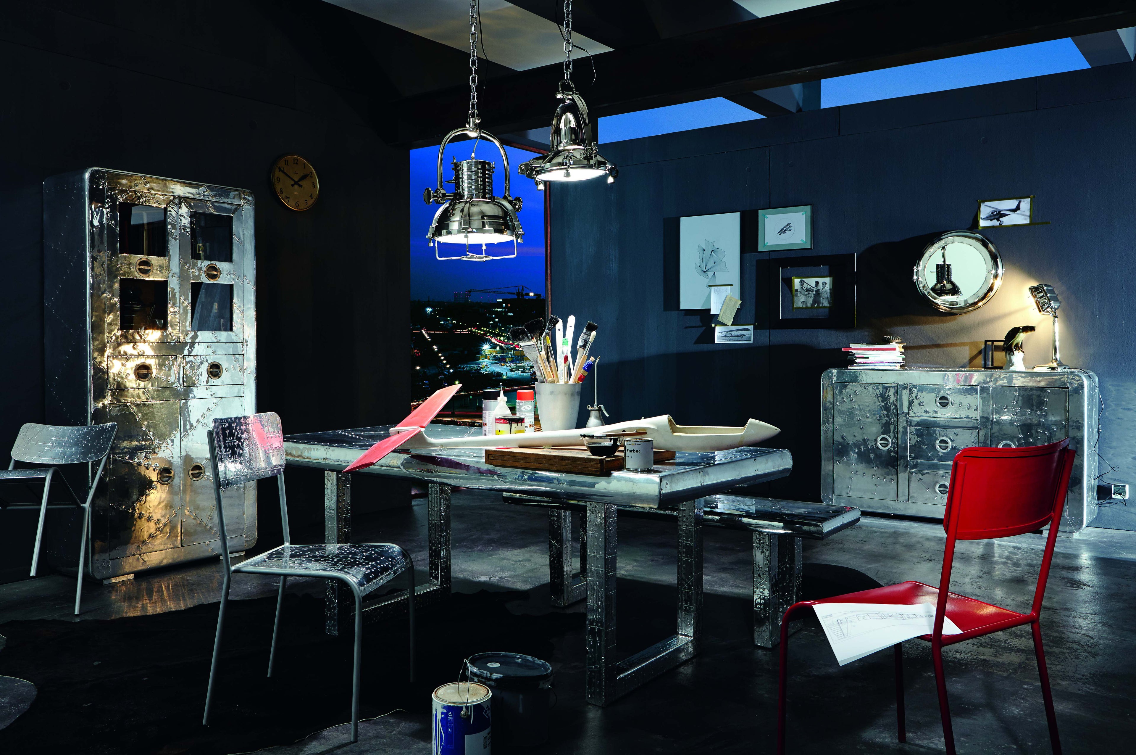 AIRMAN Vitrine – Silber – Bild 9