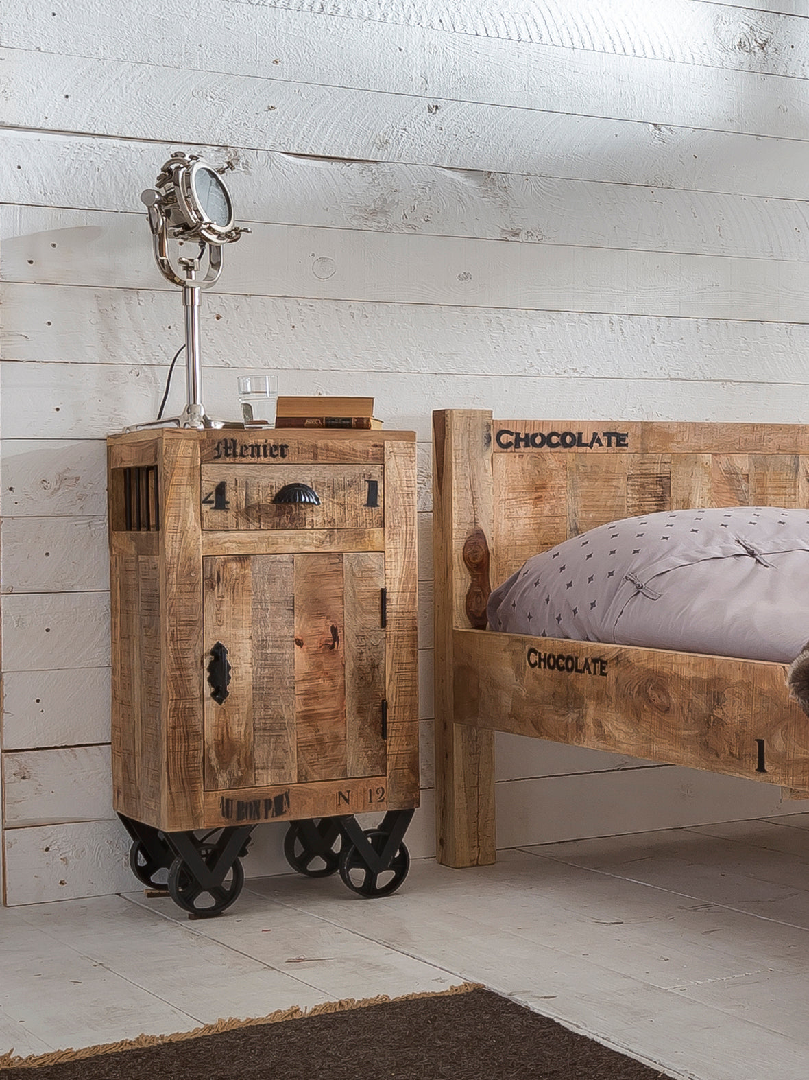 RUSTIC Kommode – Natur antik mit antikschwarzen Beschlägen – Bild 9