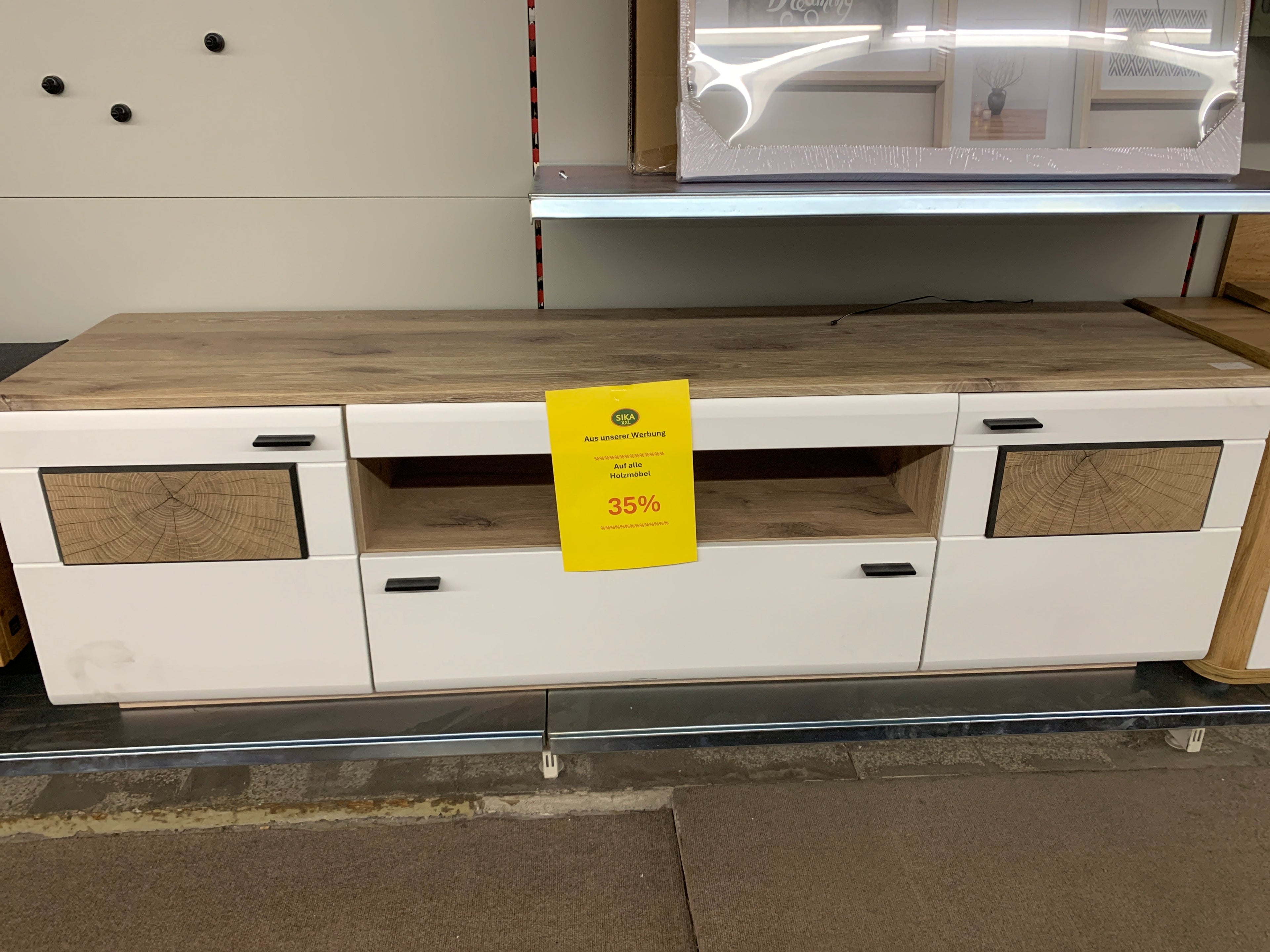 Sideboard