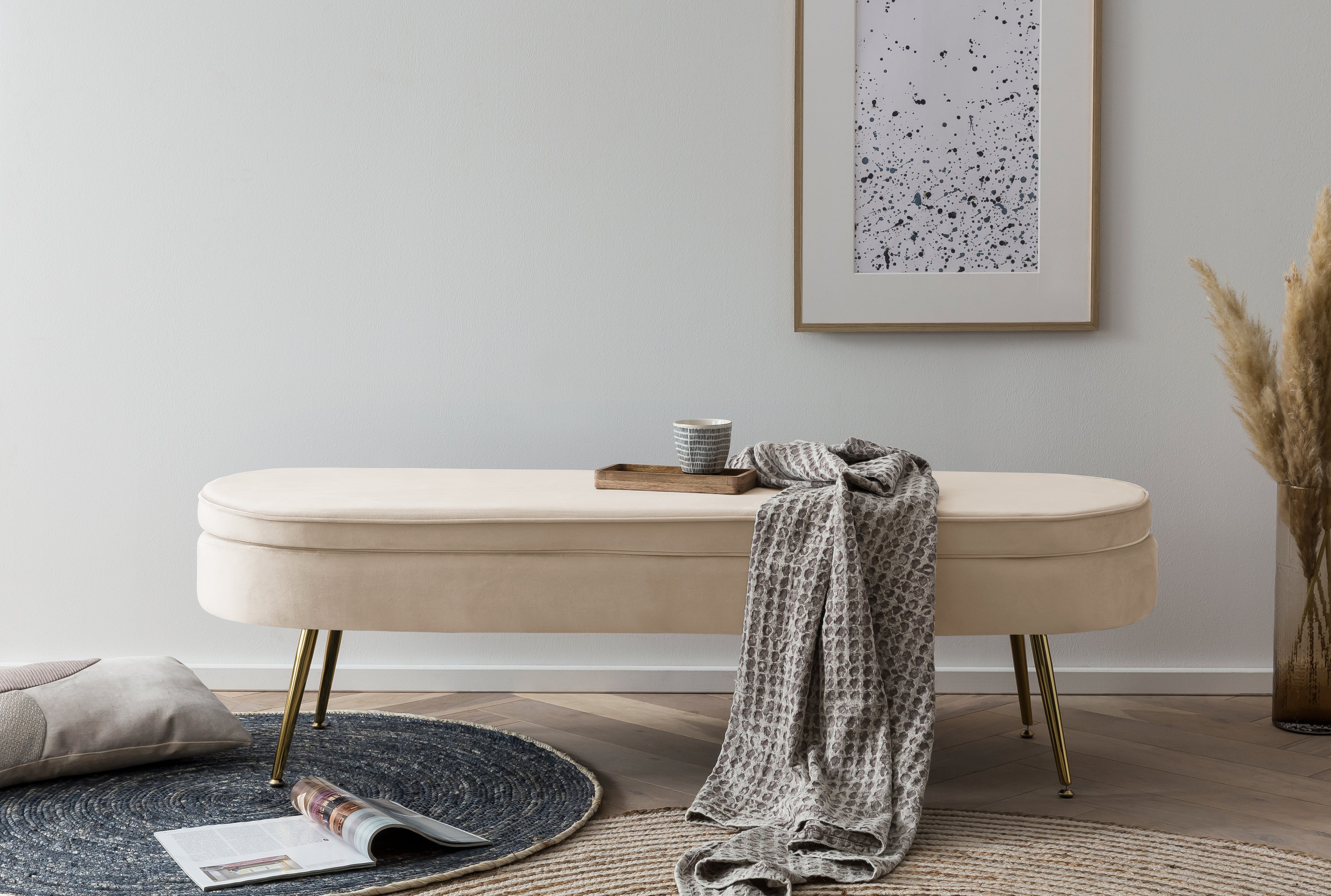 Sales Fever - Sitzpouf oval lang aus Samt Beige