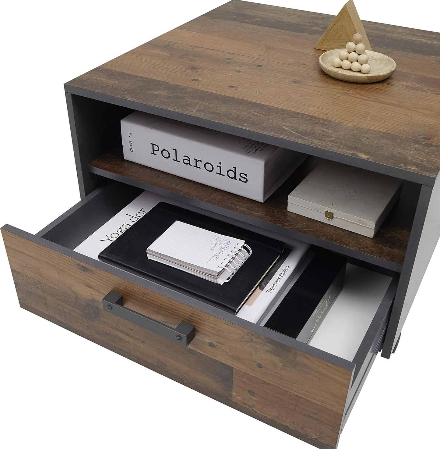 Couchtisch auf Rollen