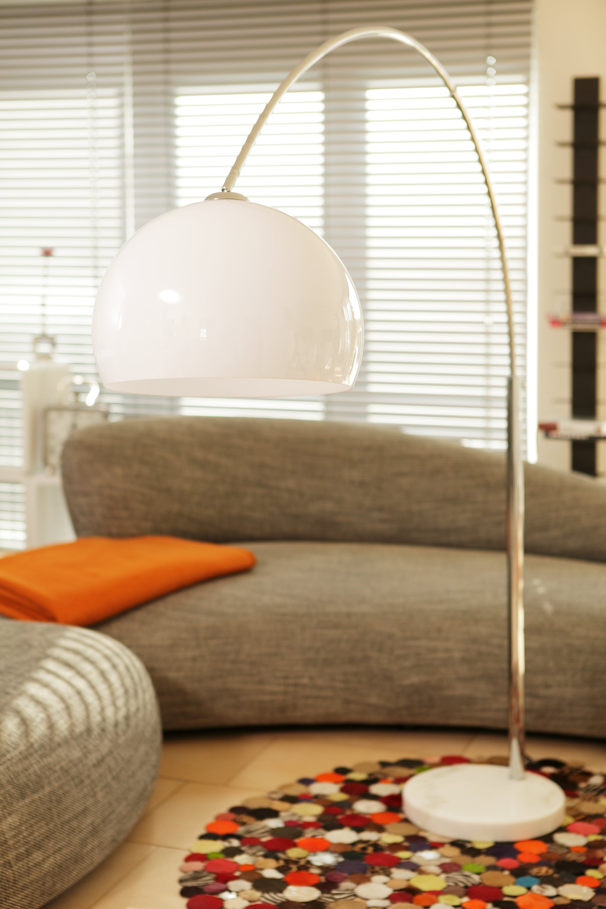 Sales Fever - Bogenlampe 208 cm weiß
