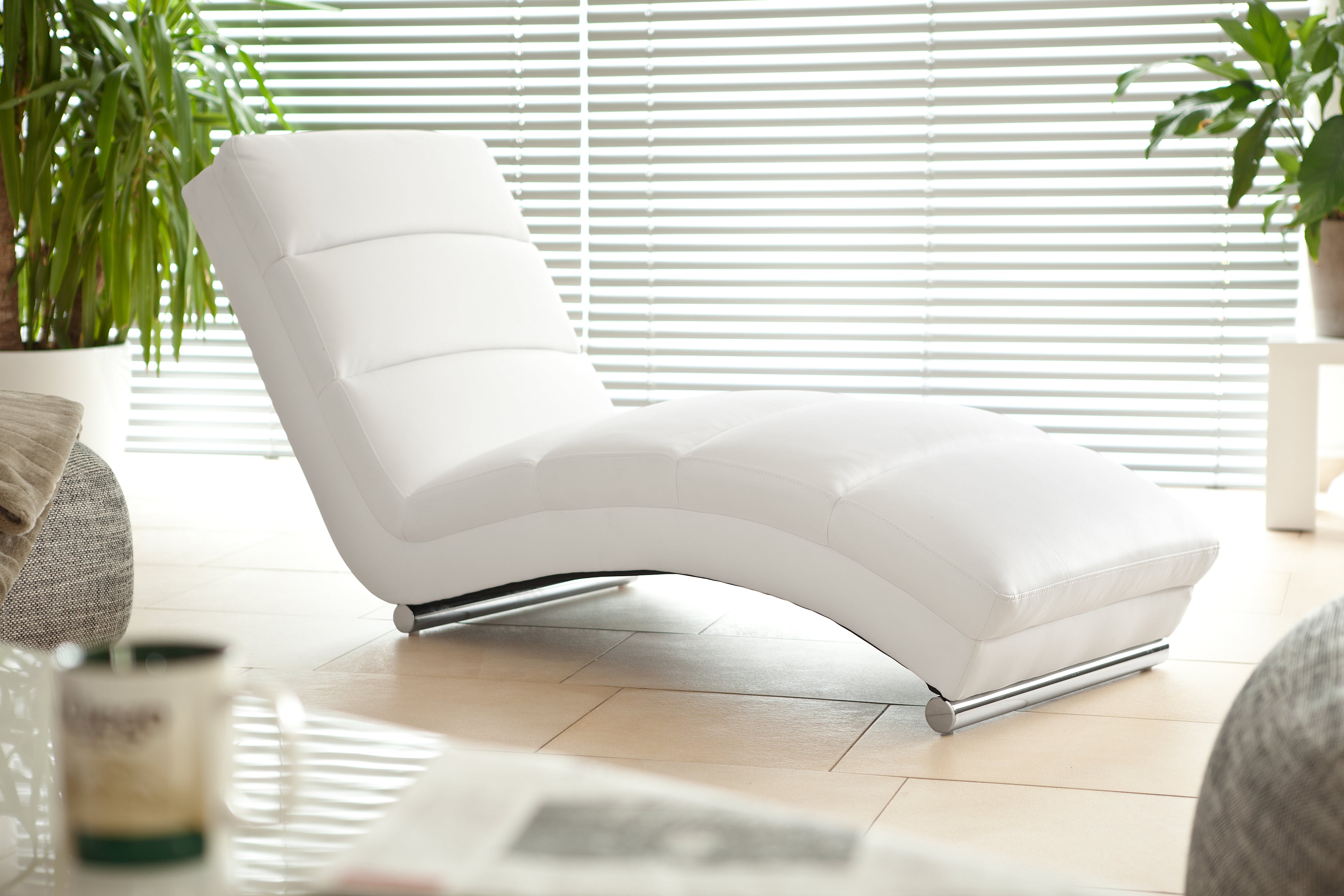 Sales Fever - Relaxliege weiß Kunstleder-Optik