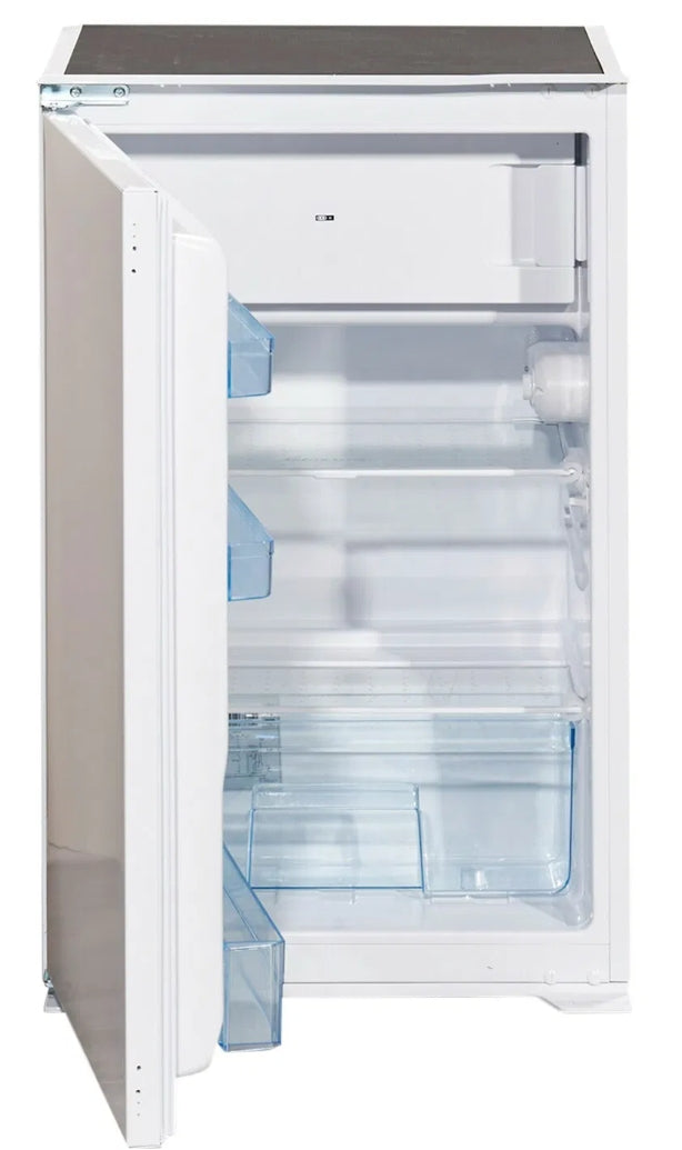 Küchenblock mit E-Geräten