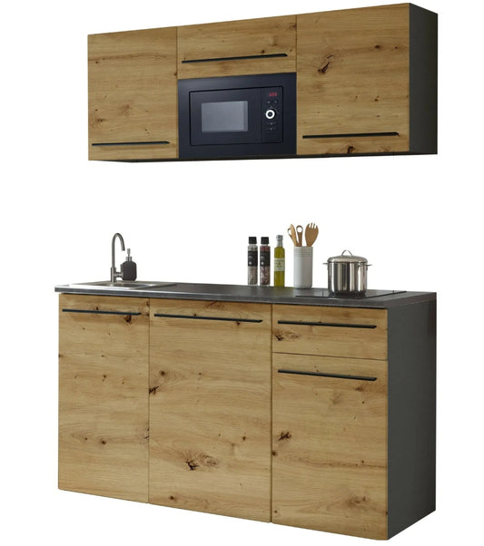 Küchenblock mit E-Geräten