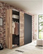 Schwebetürenschrank