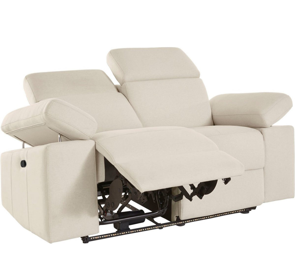 2-Sitzer mit Relaxfunktion 2. WAHL Jahresstart Einzelstück / Posten  Aktion