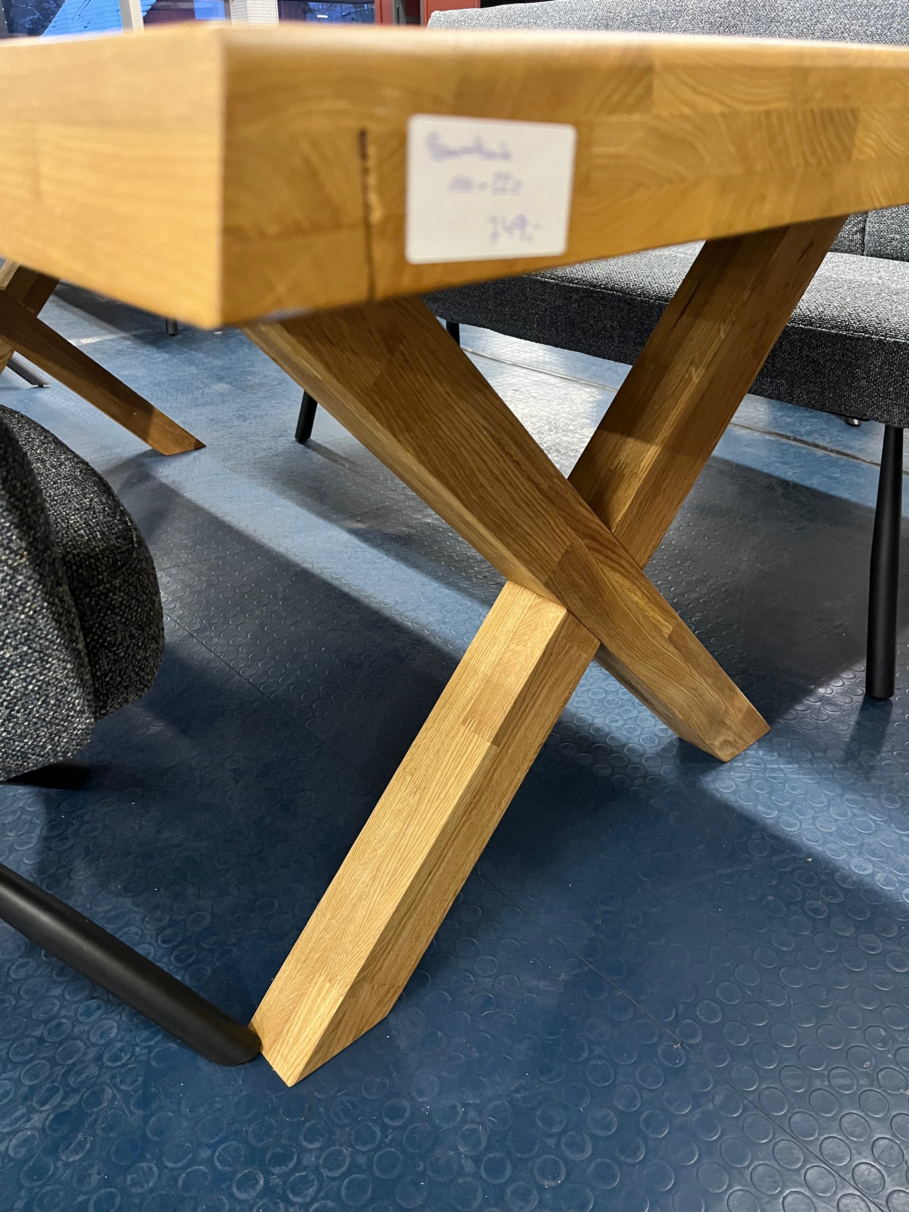 Esstisch Baumkante 220cm