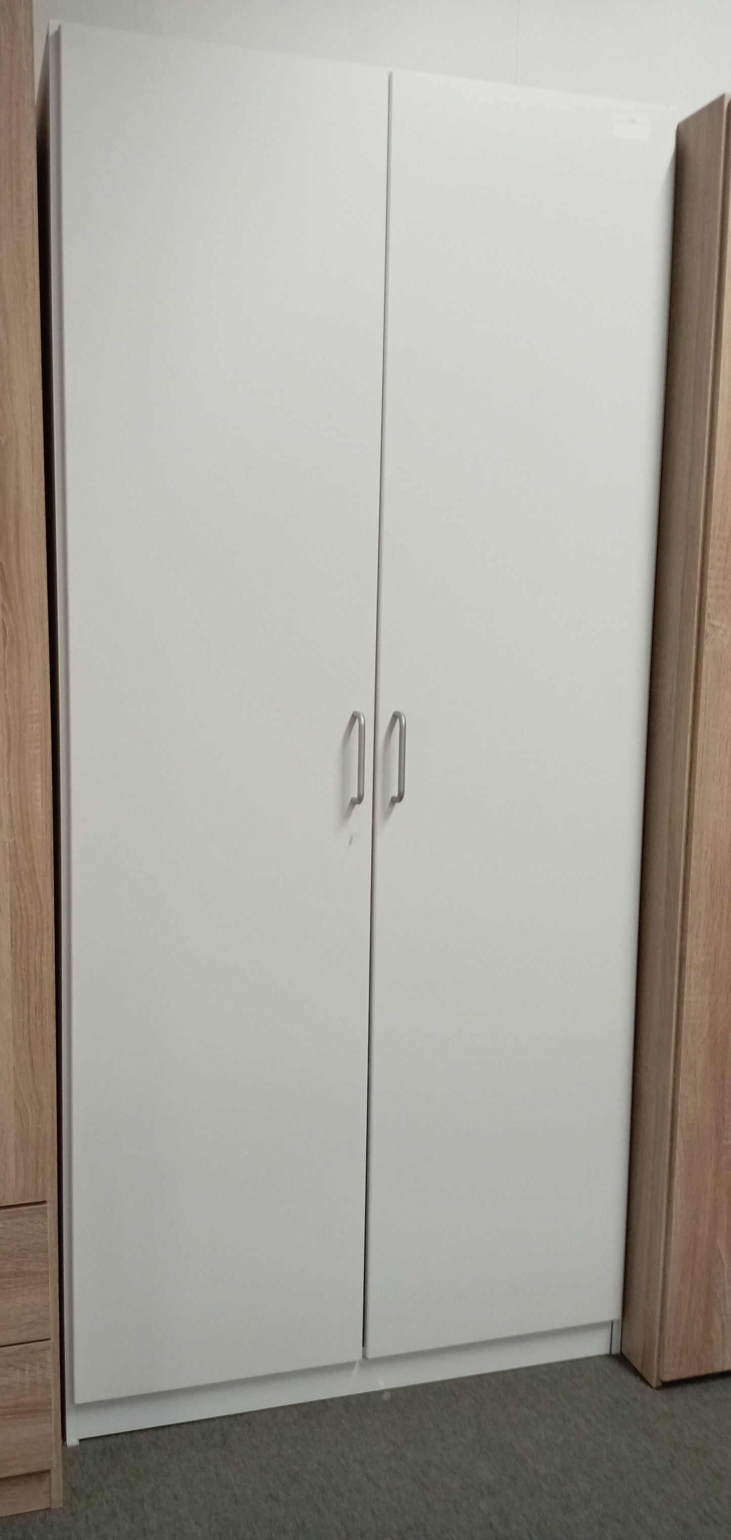 Mehrzweckschrank