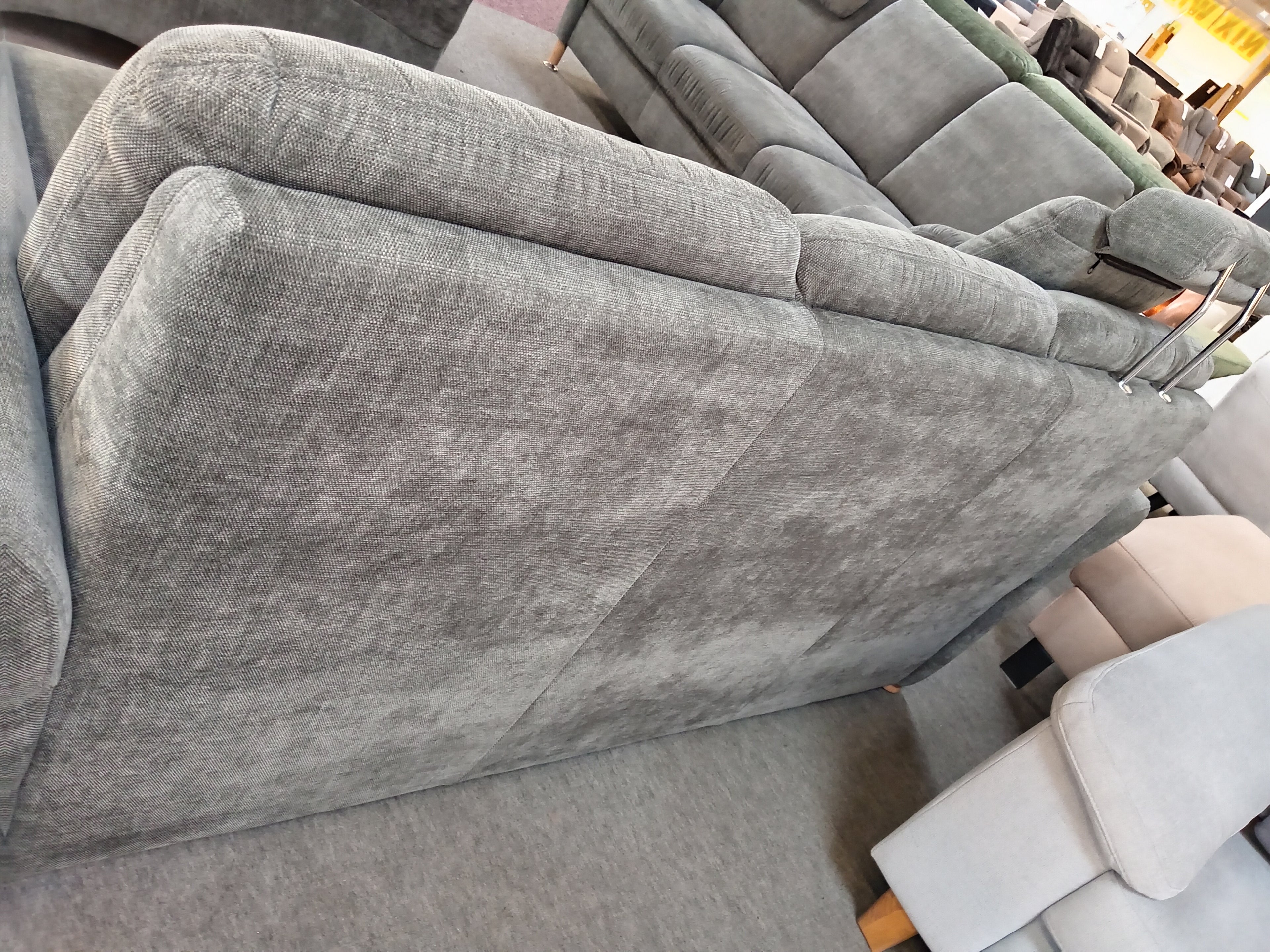 2 x 3 Sitzer + Sessel in grau