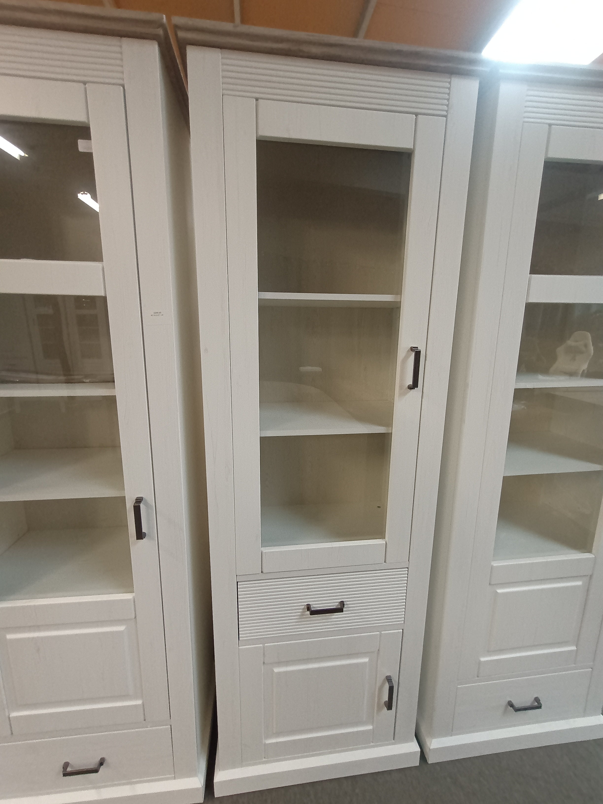 Vitrine Einzelstück / Posten Aktion