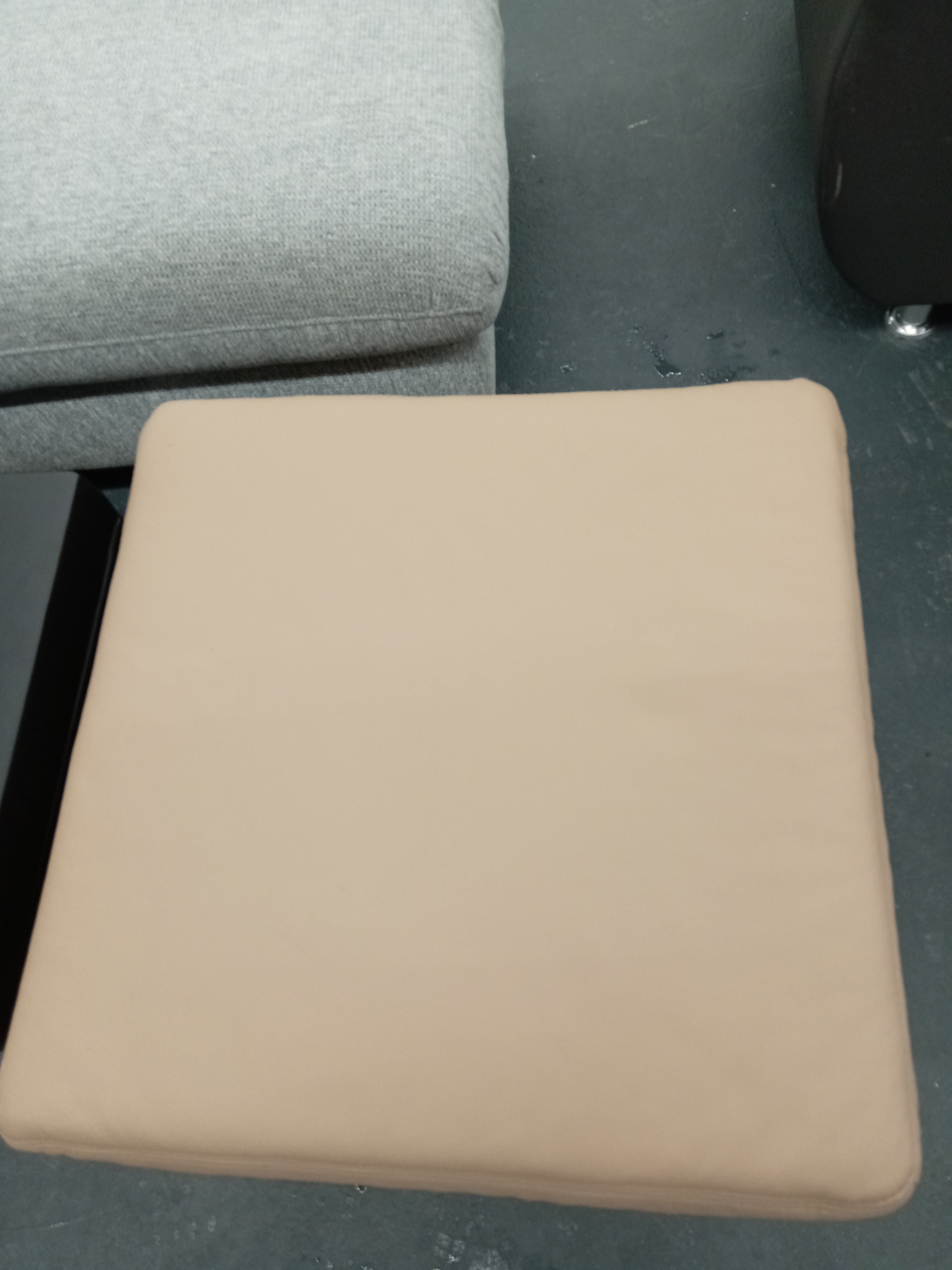 Hocker Leder beige 2. Wahl outlet