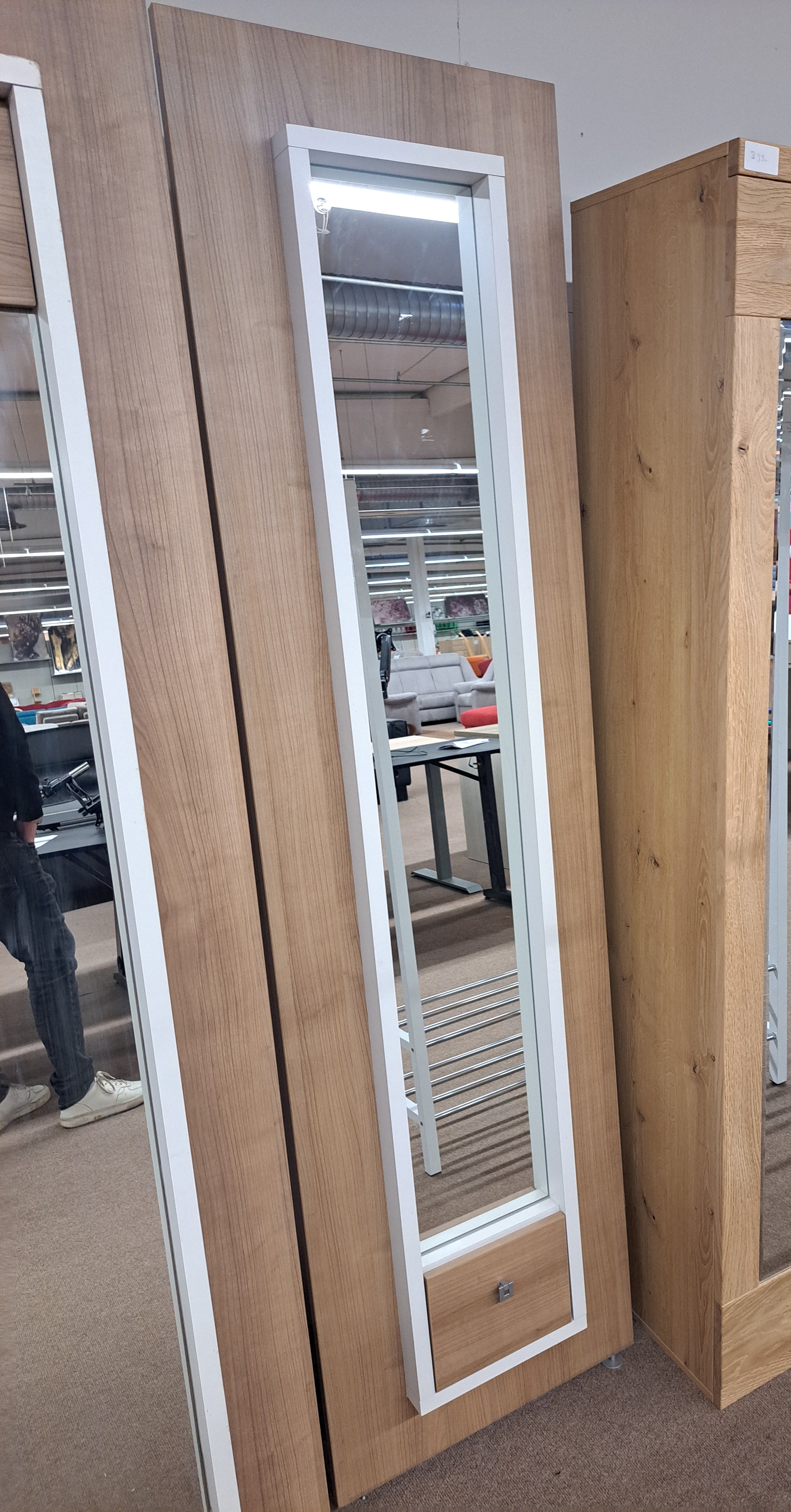 Garderobe Outlet