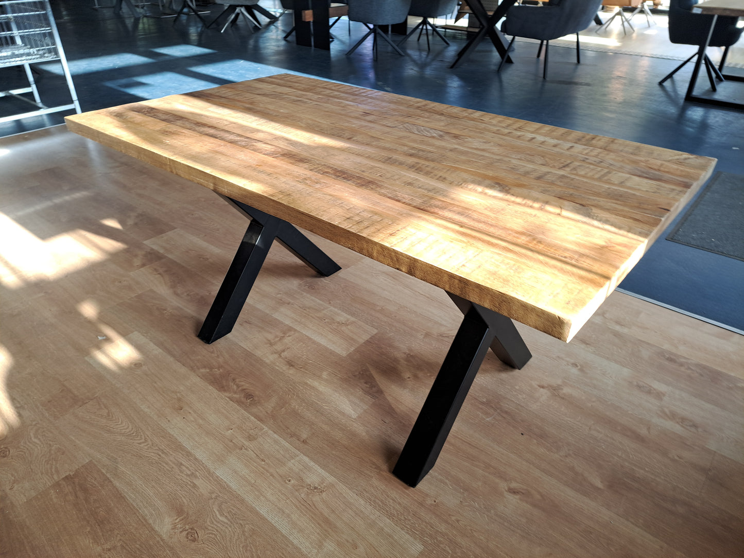 Esstische Massivholz in verschiedenen Größen ! Nur im Store erhältlich!