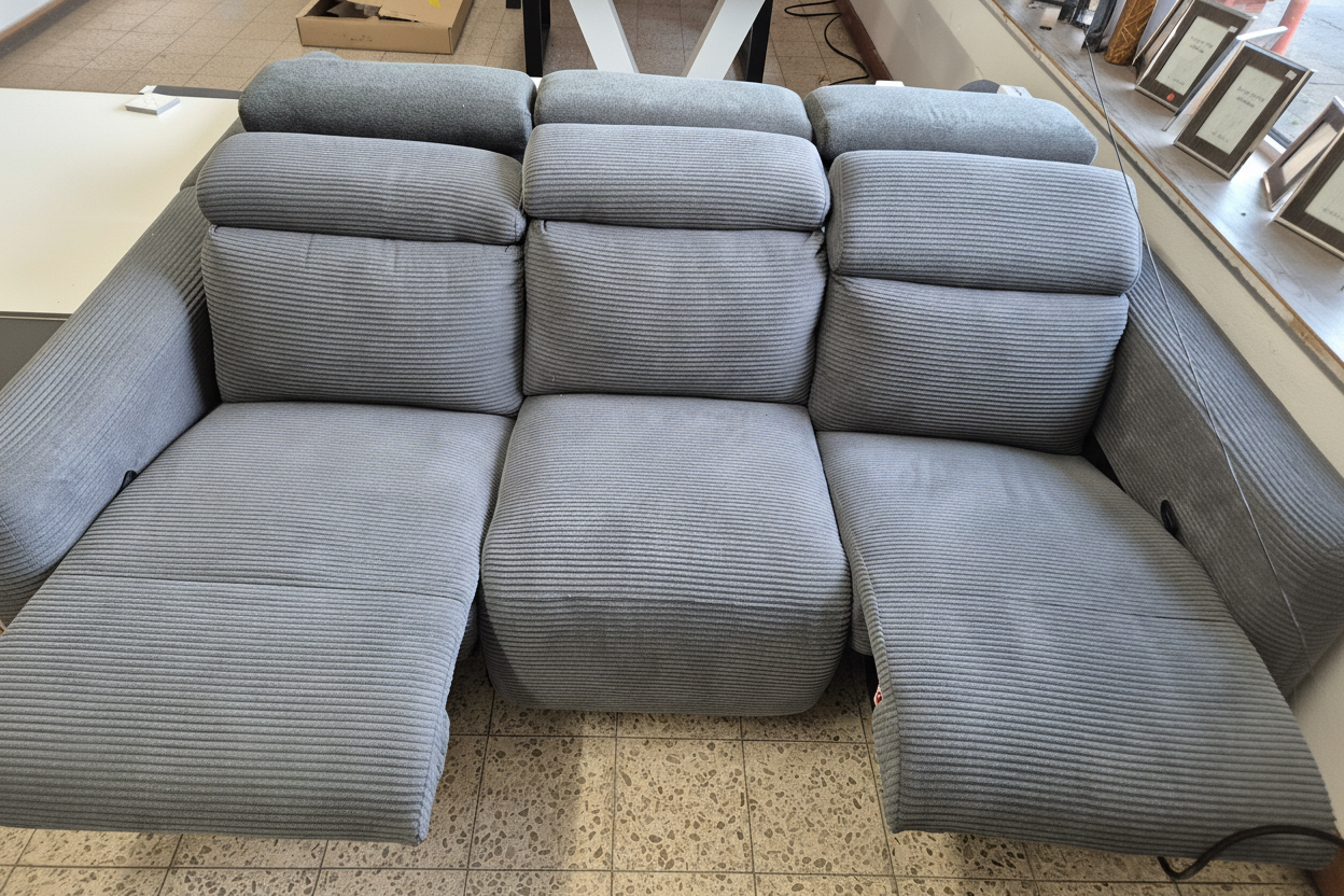 3-Sitzer mit Relaxfunktion 2.Wahl