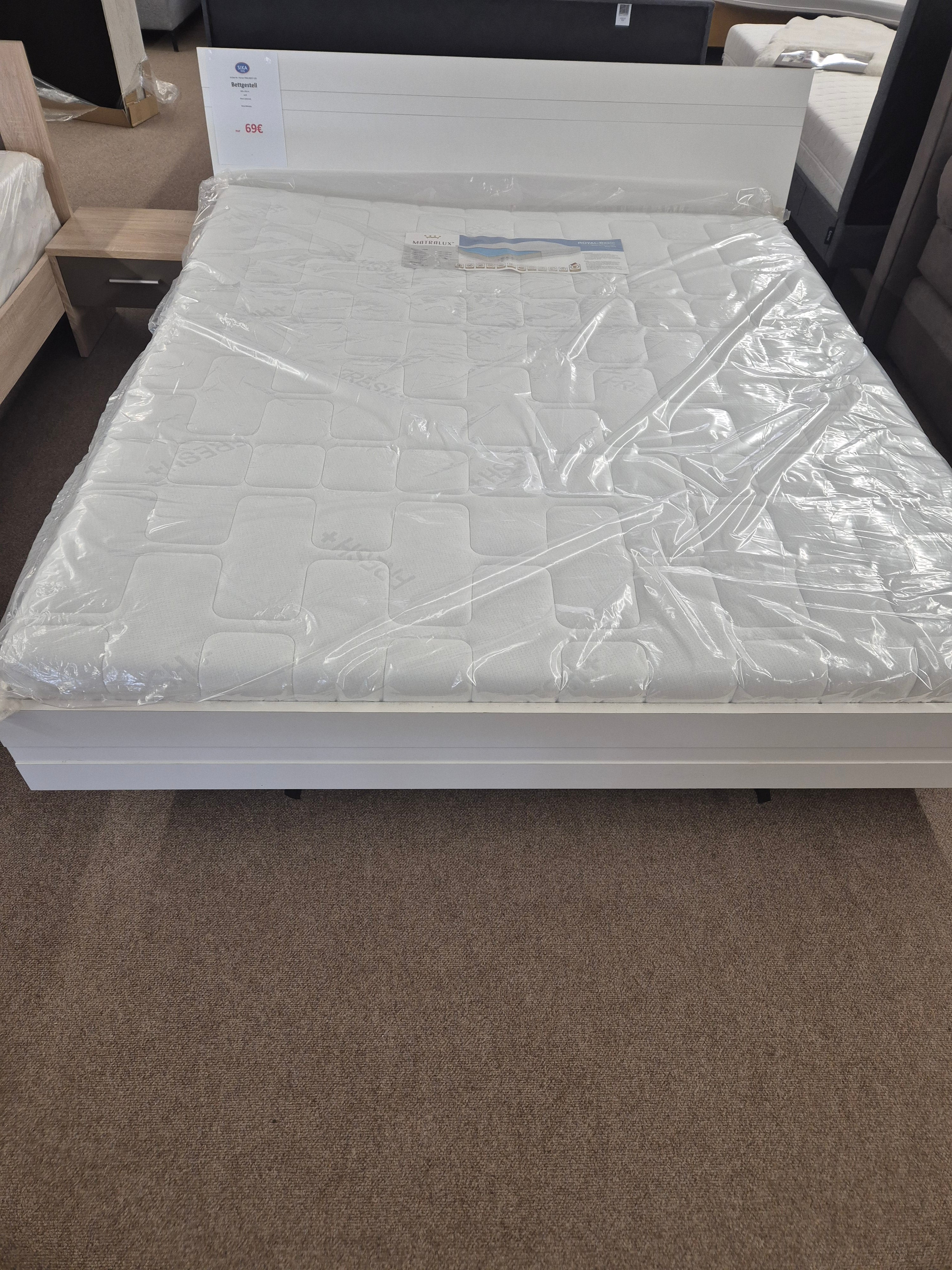 Bettgestell 180x200 Einzelstück / Posten Aktion