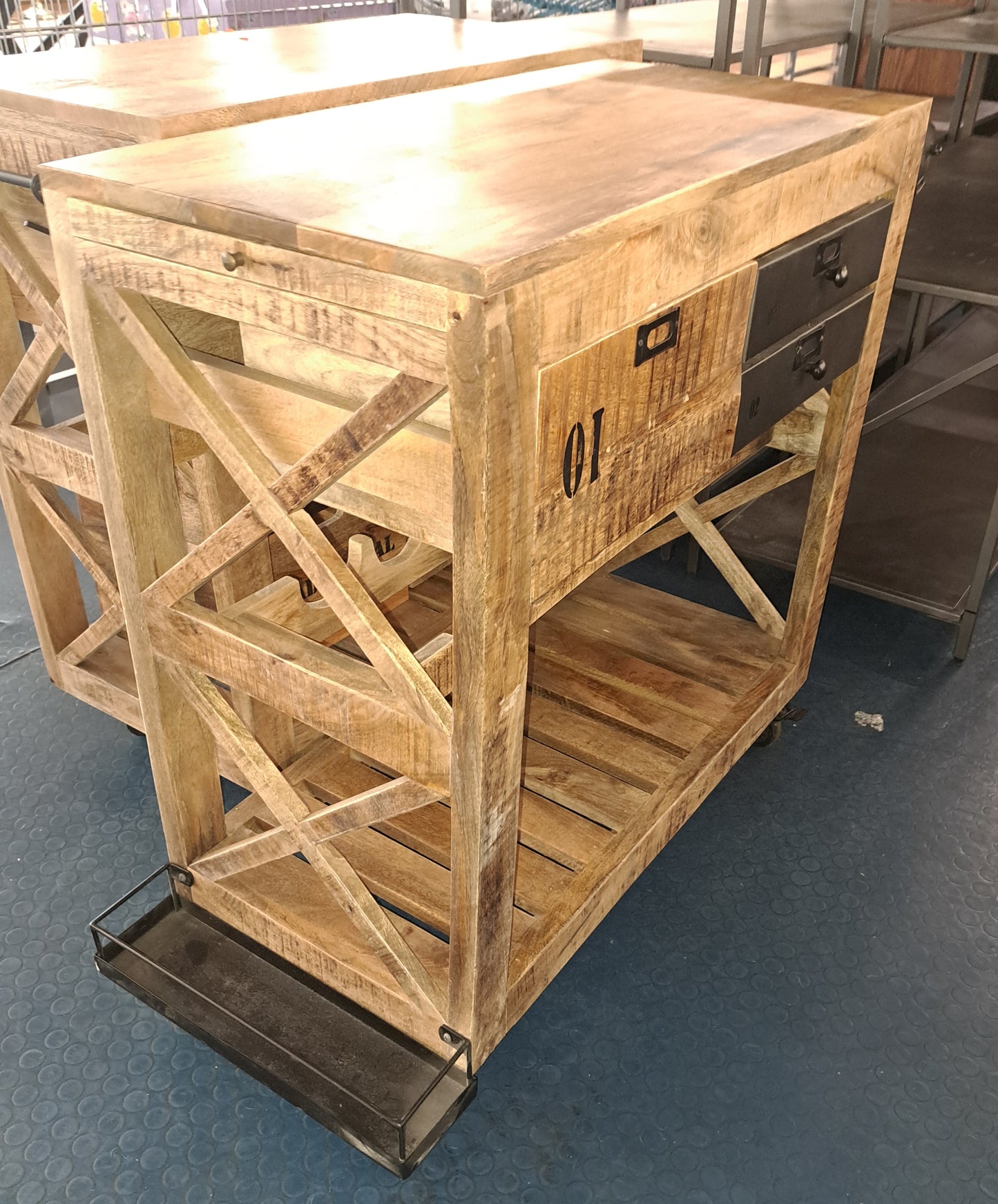 Servierwagen / Barwagen