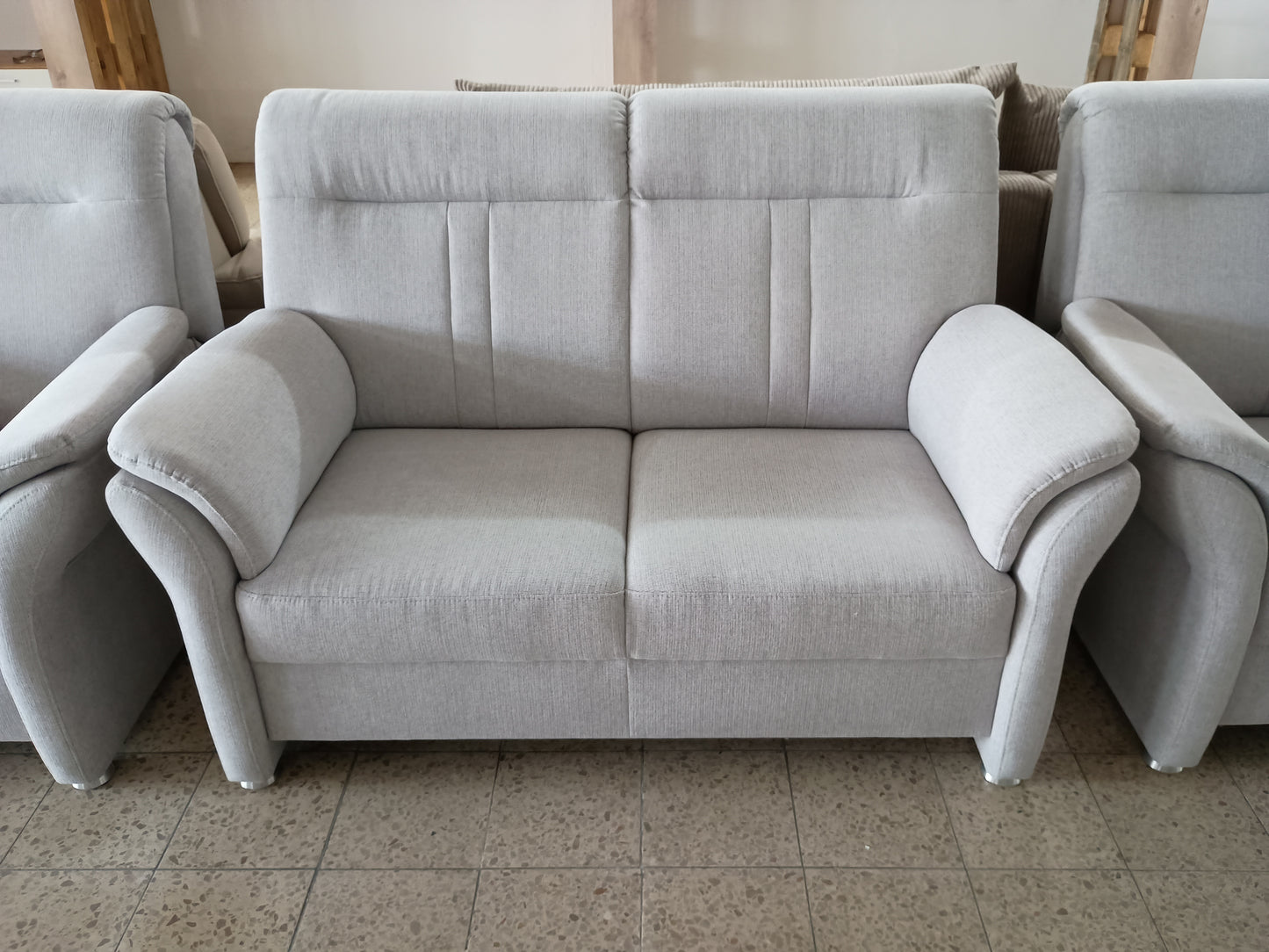Sitzgruppe 2-Sitzer + 2 Sessel