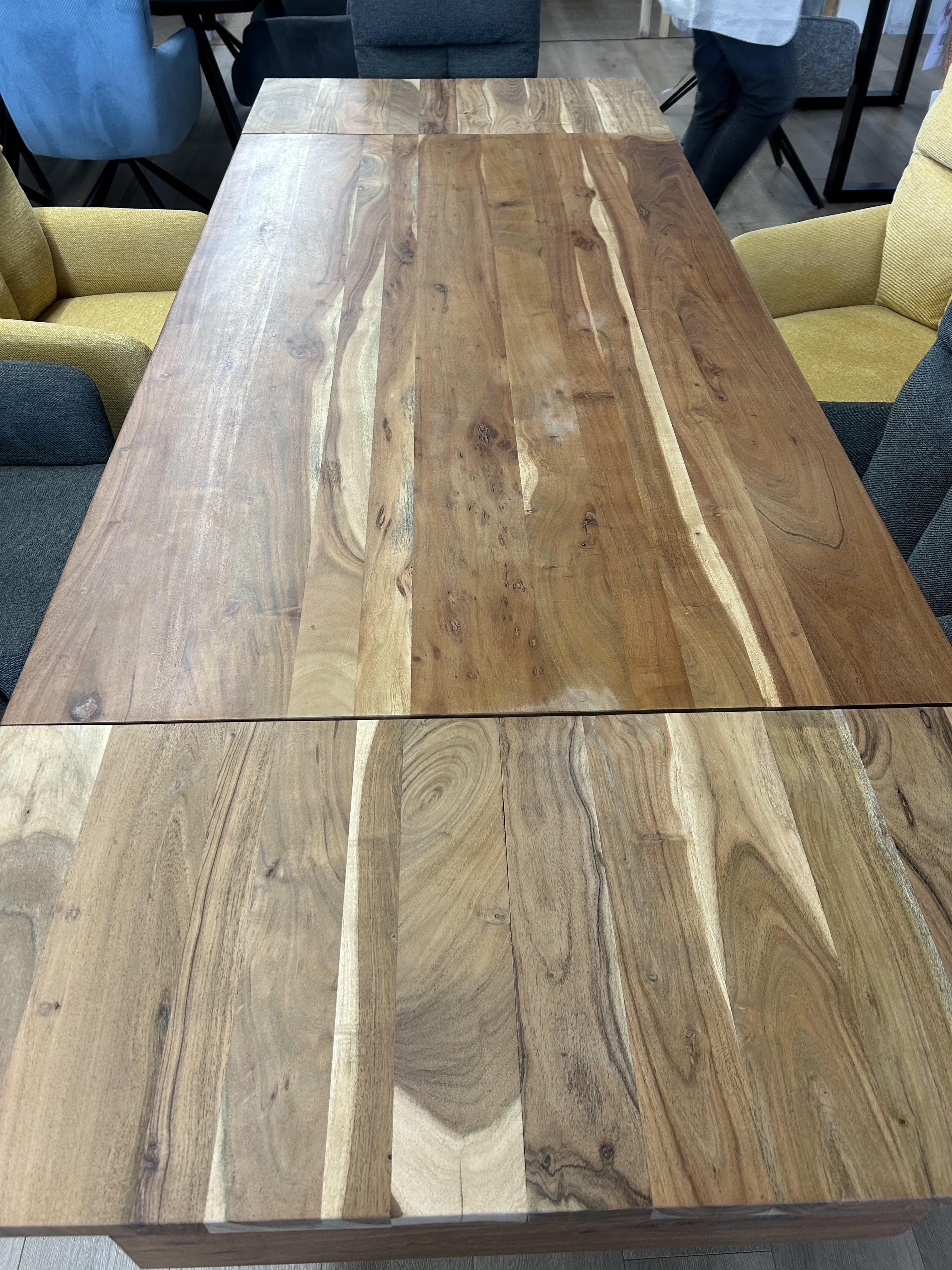 Esszimmertisch mit Auszug 180/90 Erw bis 240cm