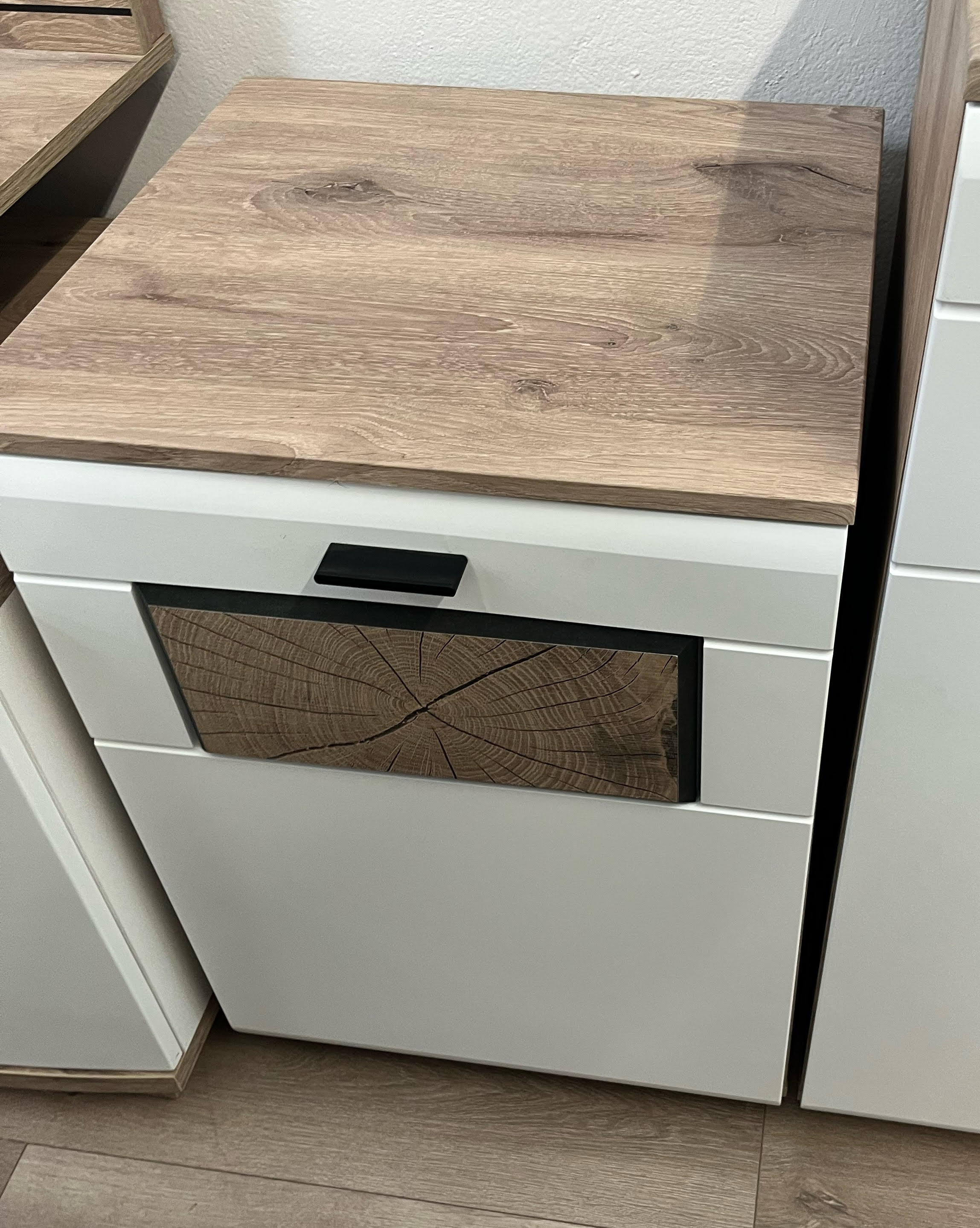 Schrank