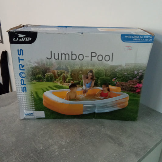 Jumbo -Pool